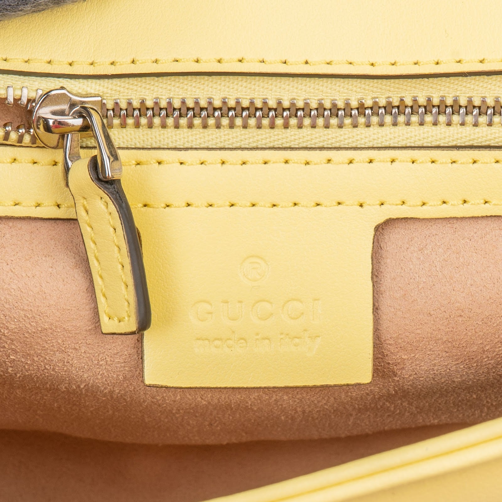 Gucci – Marmont Crossbody Bag in Bright Yellow