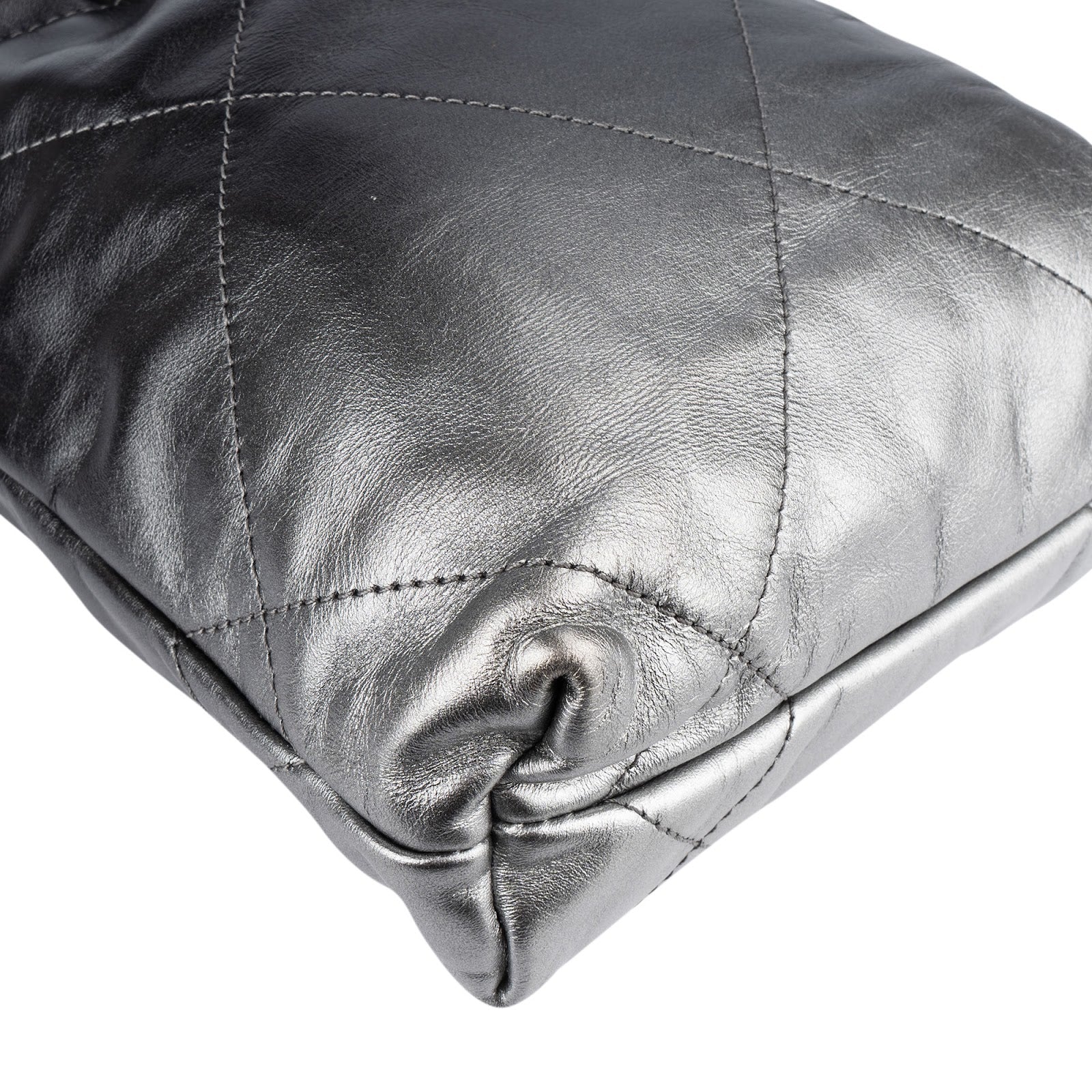 Chanel 22 Quilted Lambskin Ombre Drawstring Crossbody Bag