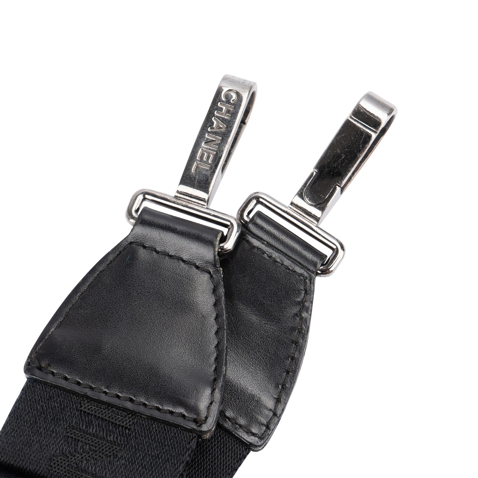 Chanel – Verstelbare tasriem met zwart embleem