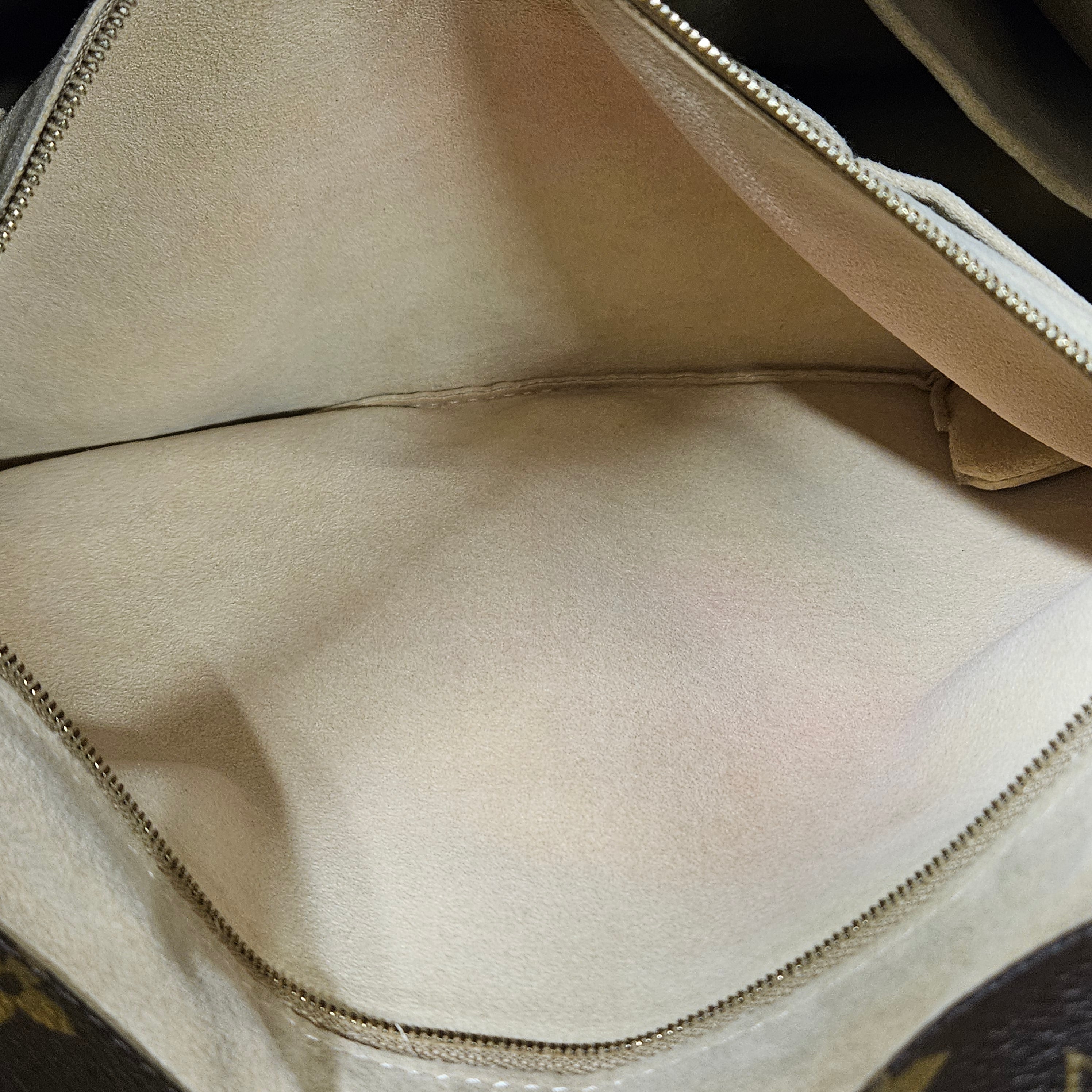 Louis Vuitton - Artsy MM Handtasche