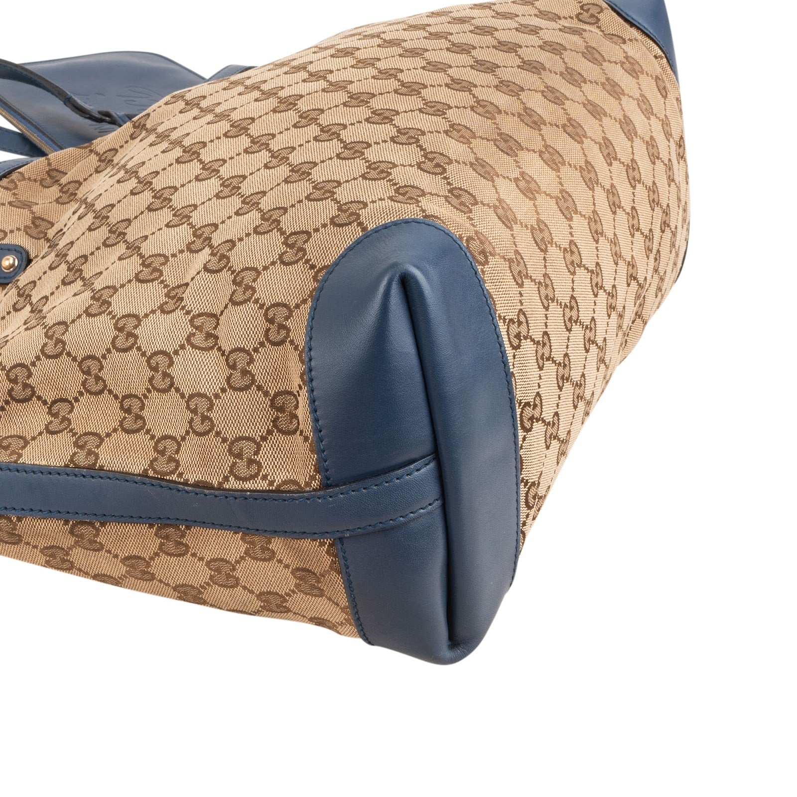 Gucci -  GG Canvas Shoulder Bag