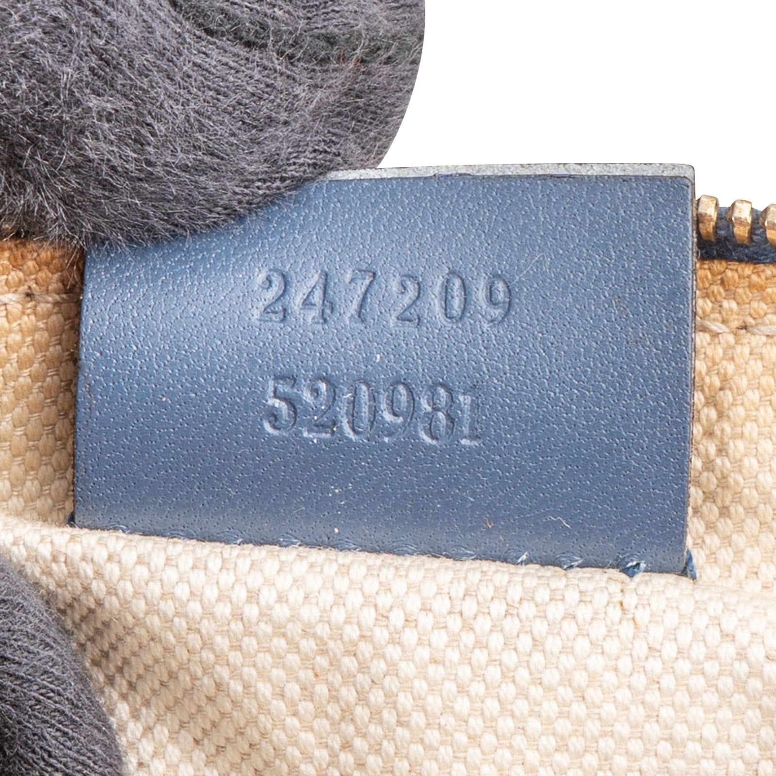 Gucci -  GG Canvas Shoulder Bag