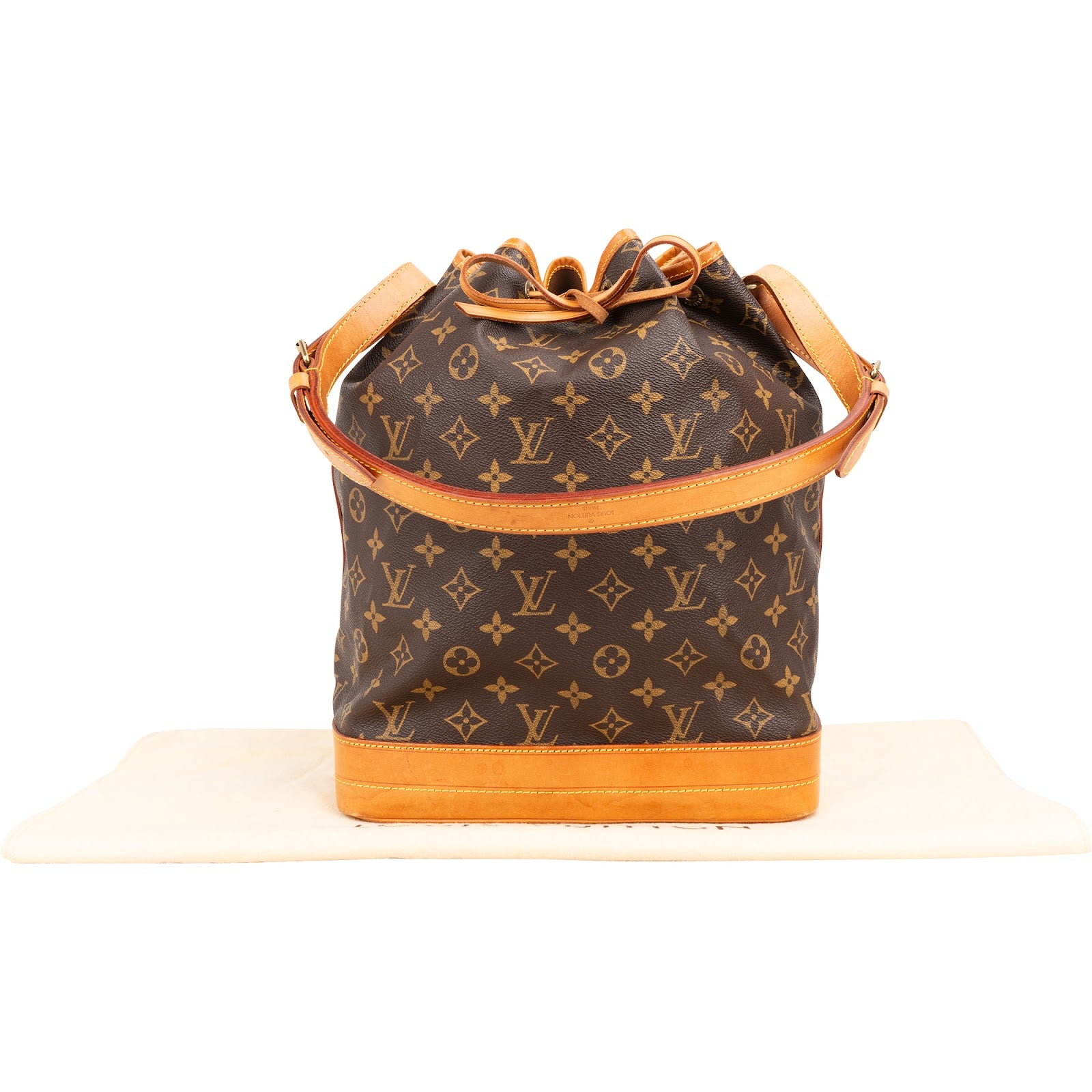 Louis Vuitton - Sac Noé Grande Shoulder Bag