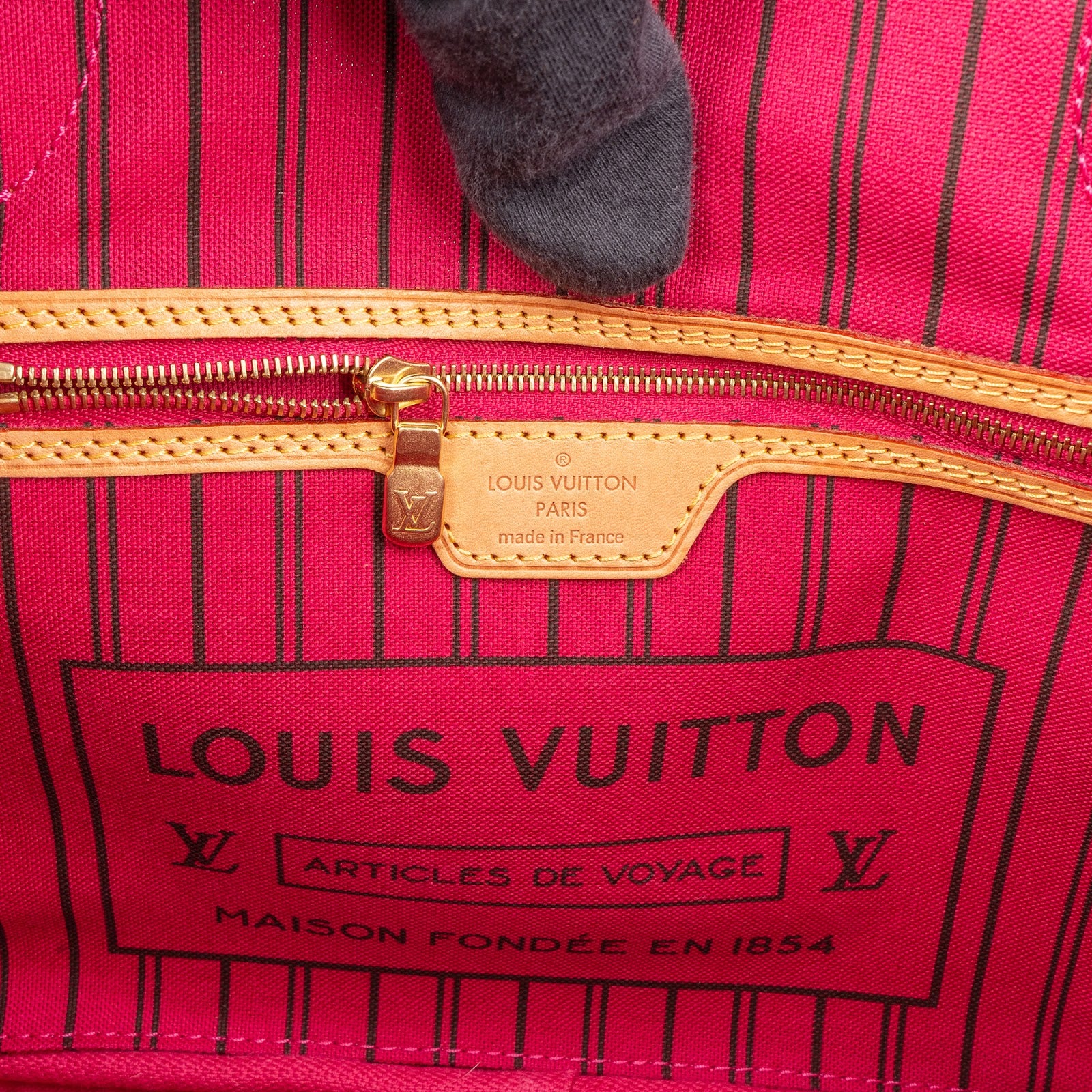 Louis Vuitton Monogram Canvas Neverfull MM Shoulder Bag