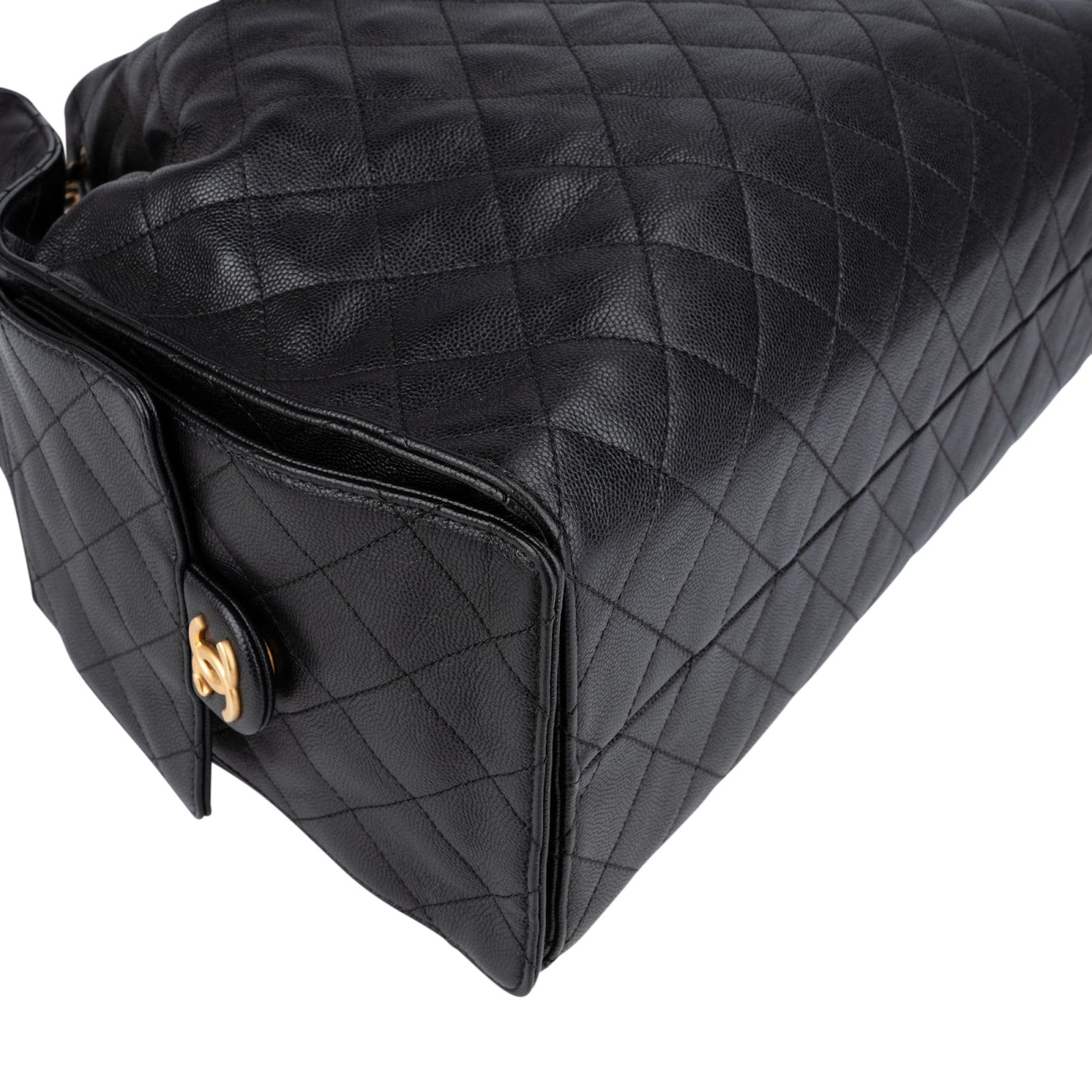 Chanel - 25 Quilted Caviar Leather CC Drawstring Shoulder Bag