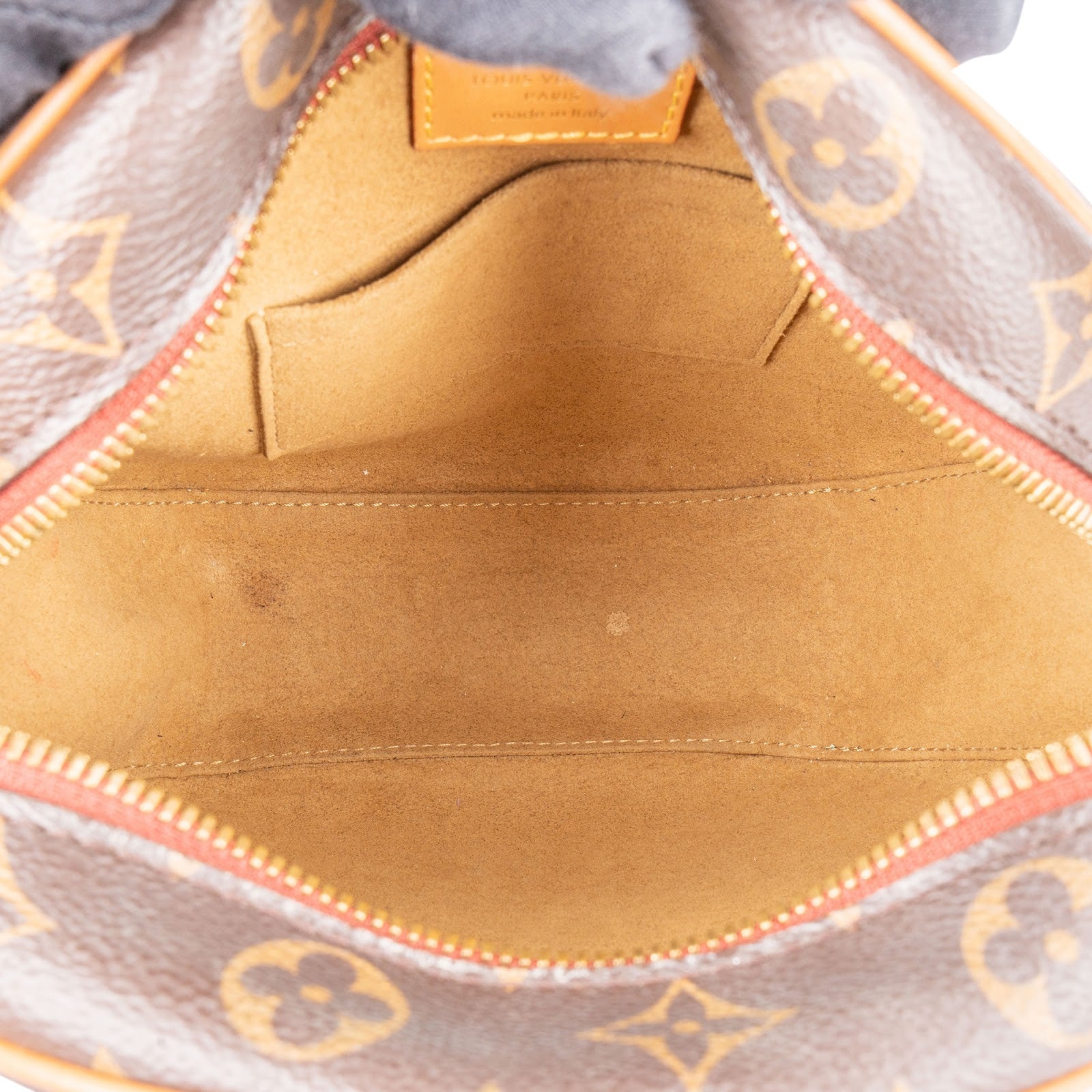 Louis Vuitton Monogram Canvas Boite Chapeau Souple MM Crossbody Bag