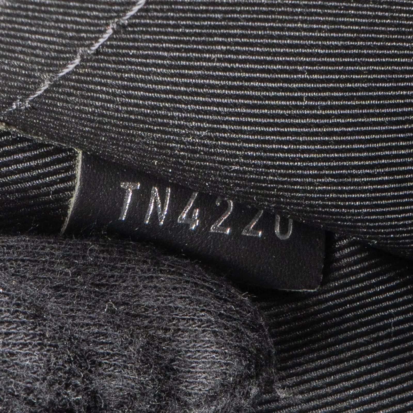 Louis Vuitto Monogram Macassar Pochette Voyage Laptophülle