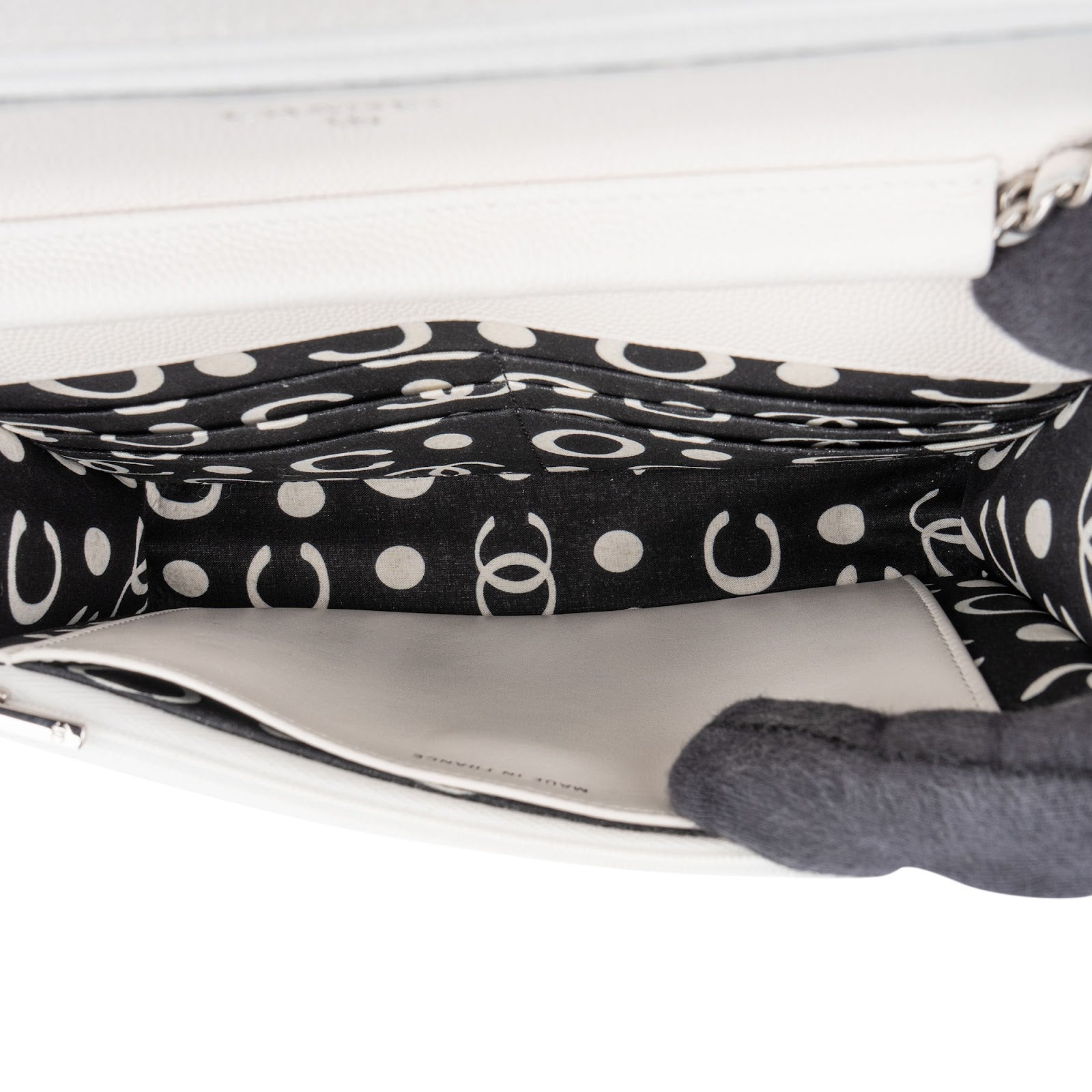 Chanel – Sac à bandoulière « Filigree Coco Wallet » avec chaîne