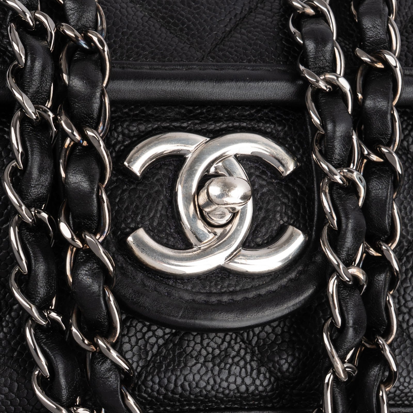 Chanel - Front Pocket Single Flap Schultertasche