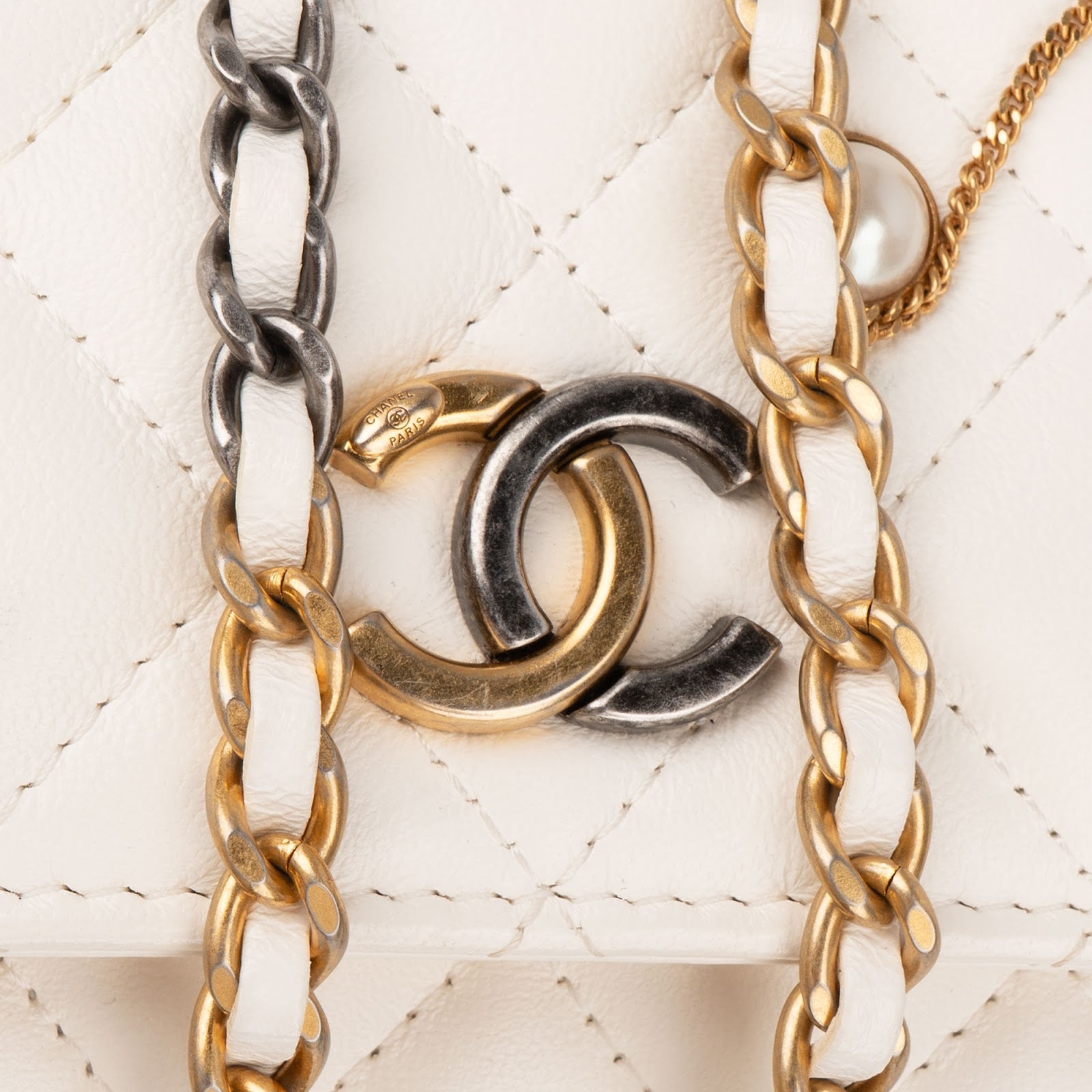 Chanel - Paris-Cosmopolite Charms Two-Tone Wallet On Chain Crossbody Bag