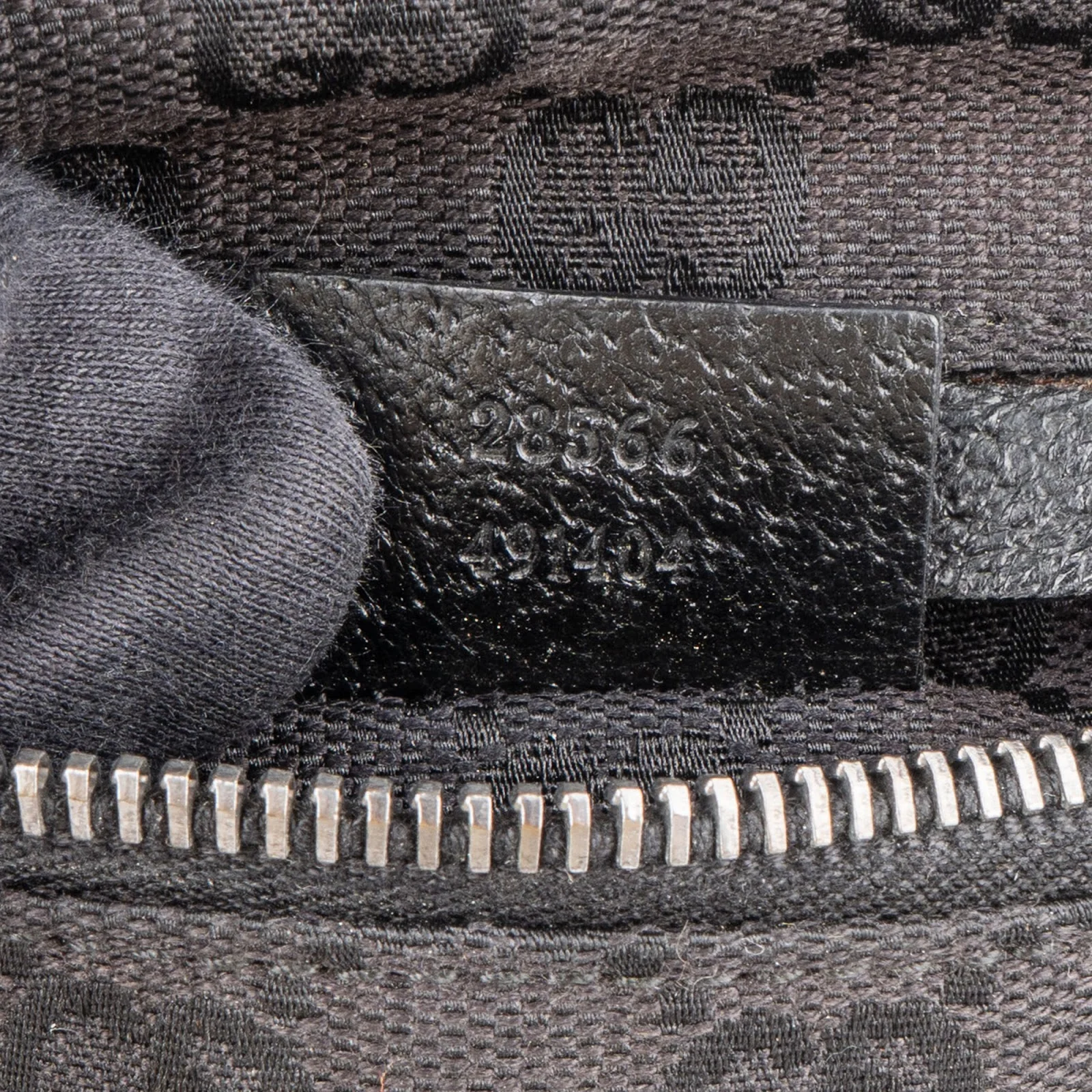 Gucci Black GG Monogram Crossbody Baumbag