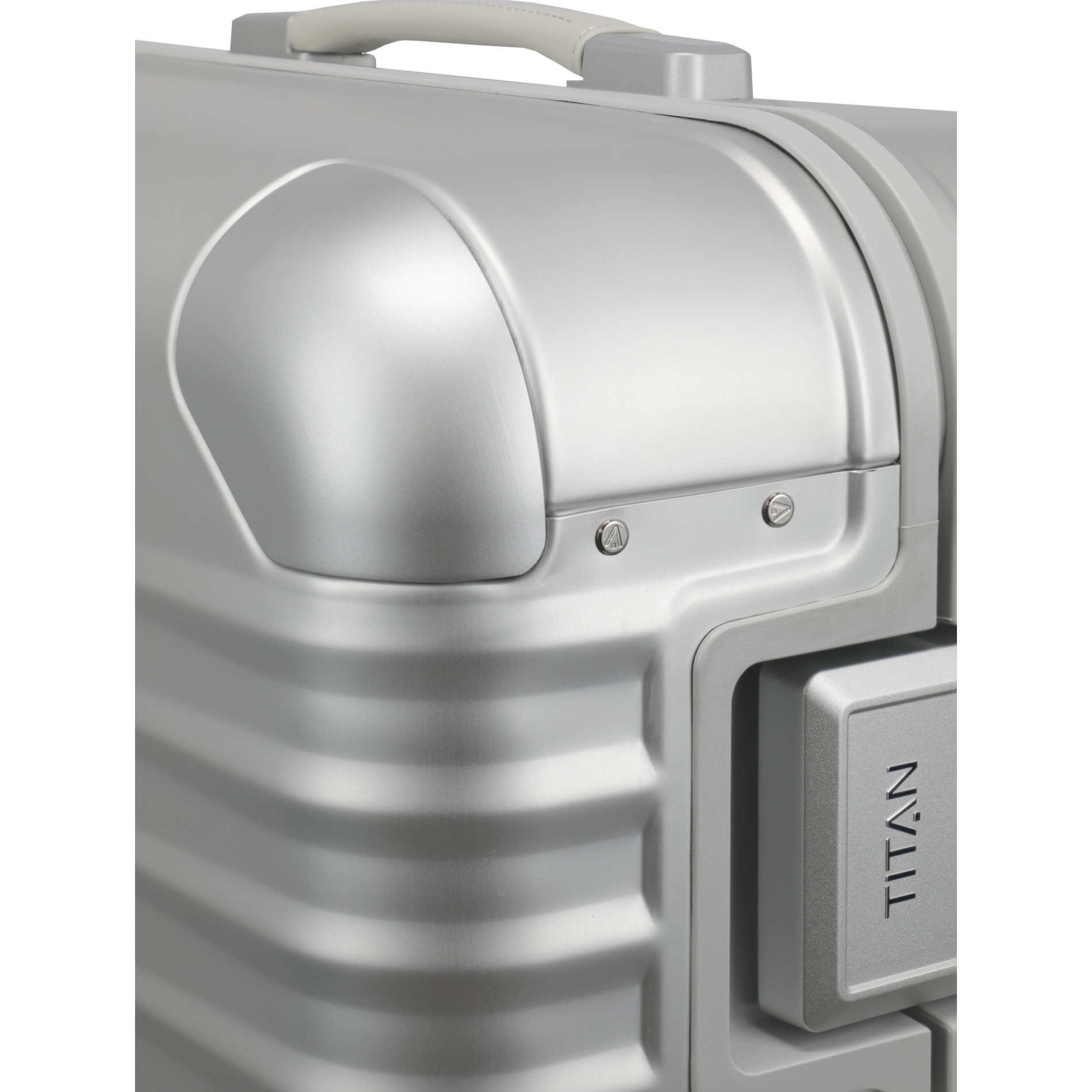 ETERNITY Trolley M+ (69 cm) - Silver