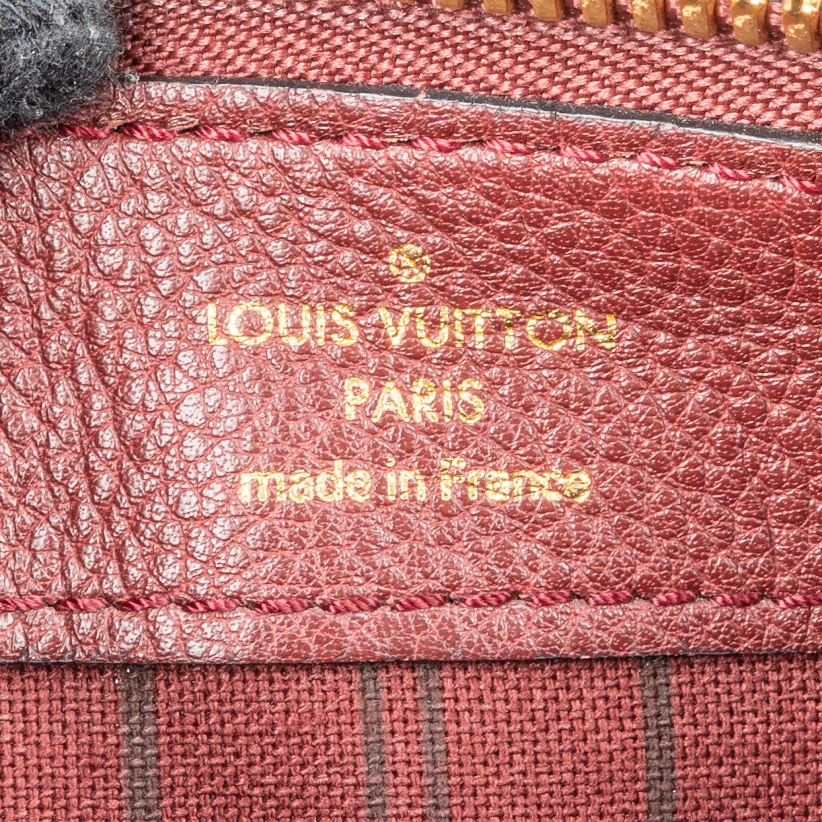 Louis Vuitton - Petillante Envelope Clutch