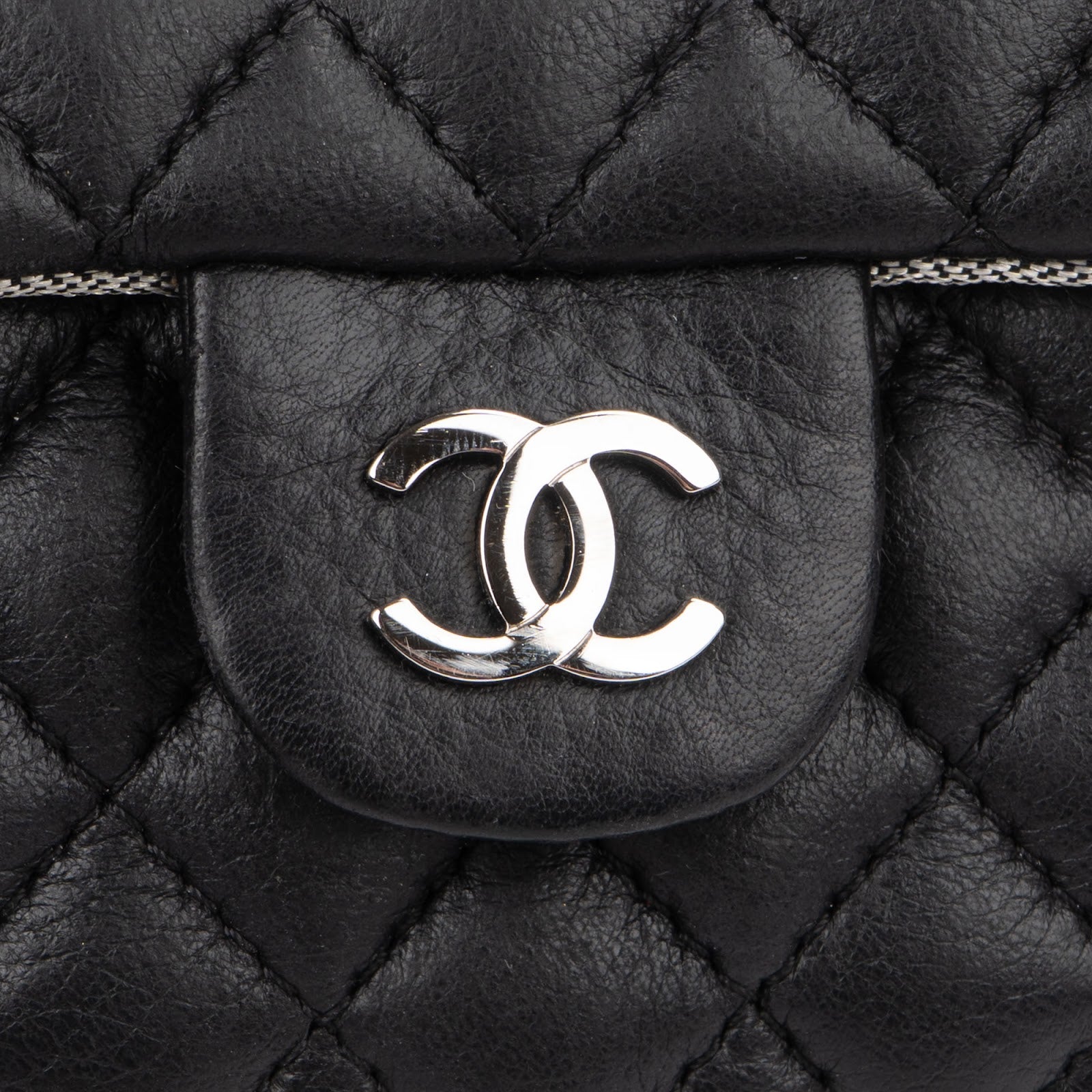 Chanel - Gesteppte riemtas van lamsleer in de kleur Palladium