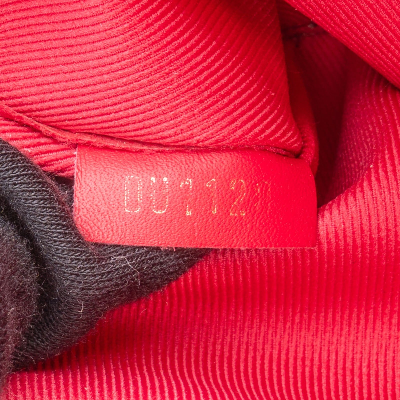 Louis Vuitton Monogram Canvas Saintonge schoudertas