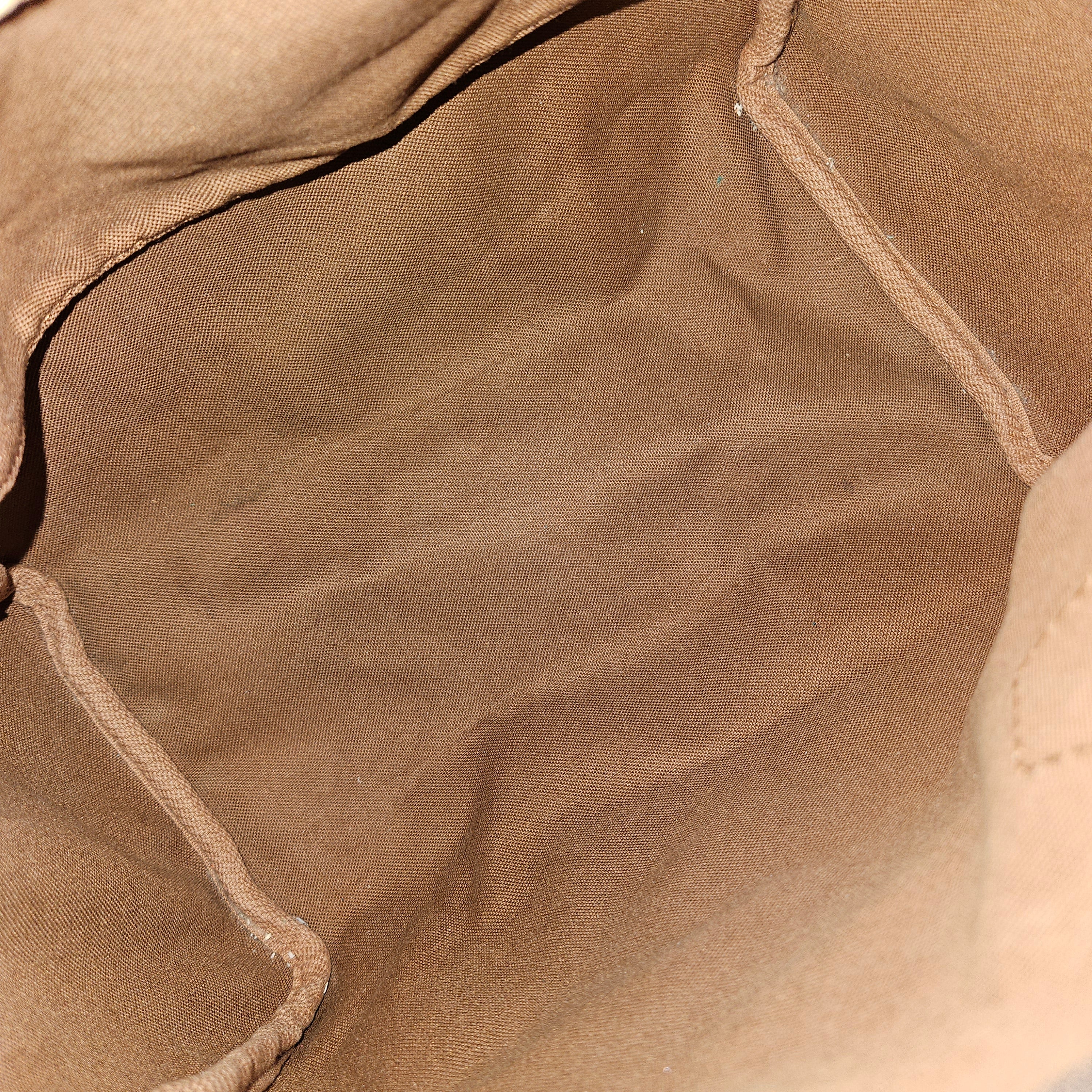 Louis Vuitton Monogram Canvas Speedy 25Boston Bag