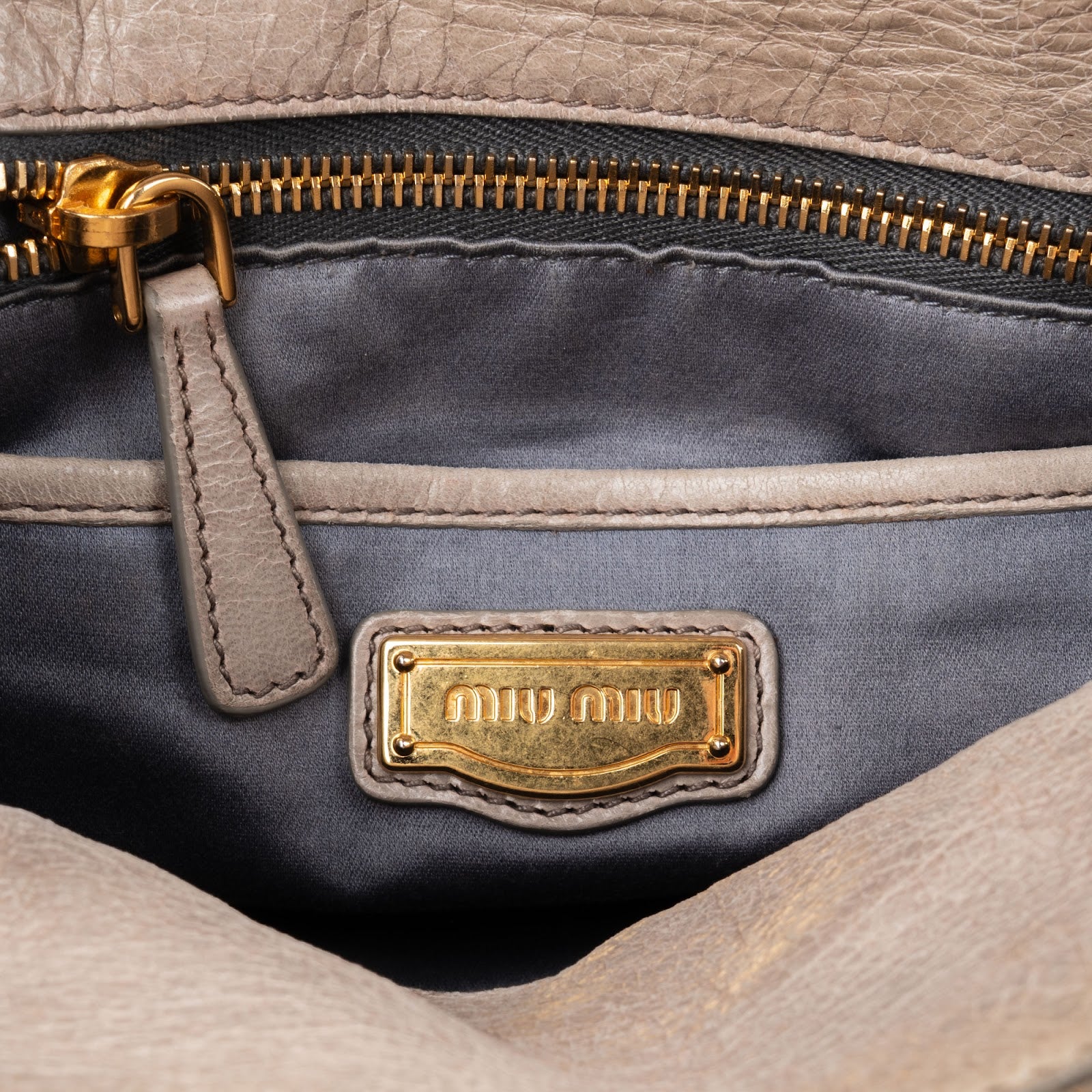 Miu Miu – Vitello Lux leren schoudertas met strik
