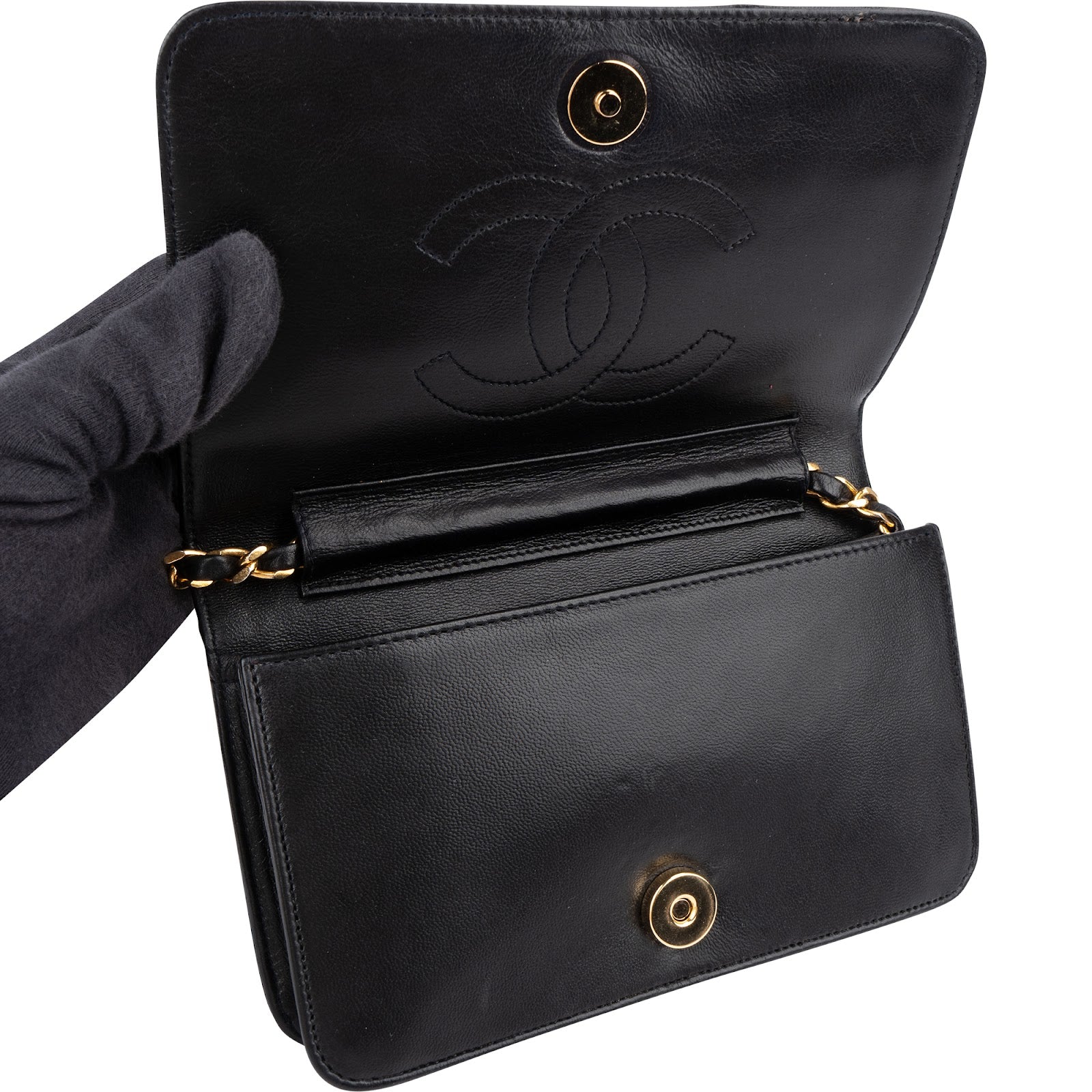Chanel - Single Flap Crossbody Bag