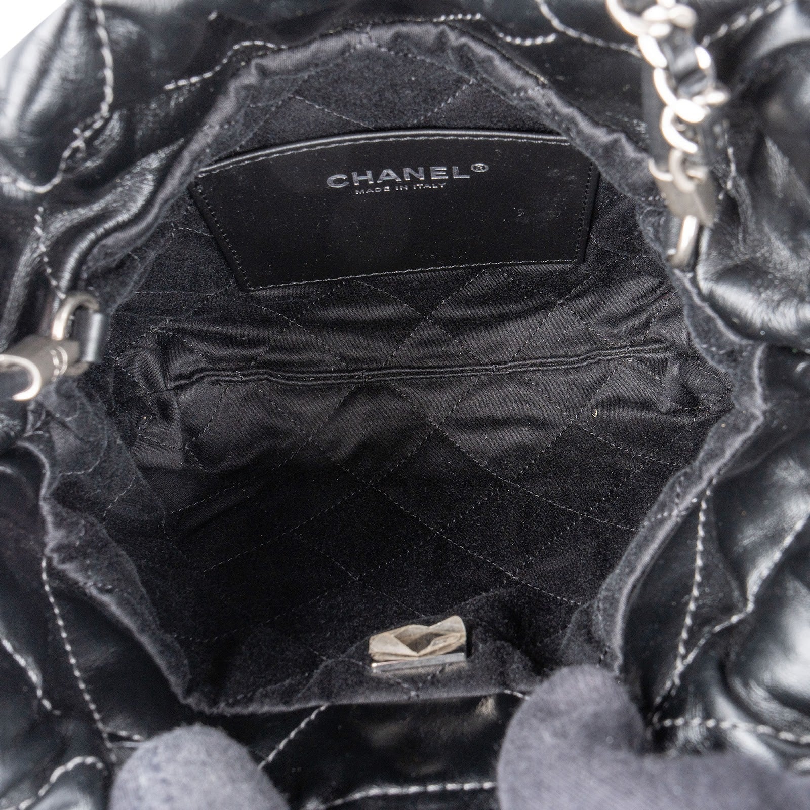 Chanel 22 Quilted Lambskin Ombre Drawstring Crossbody Bag