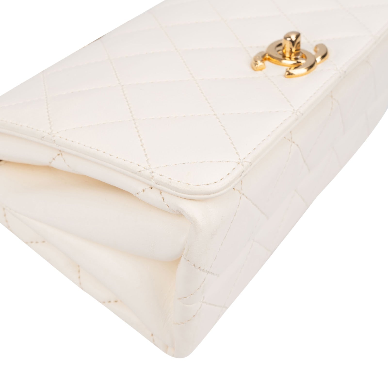 Chanel – Crossbodytas met enkele flap van gewatteerd lamsleer