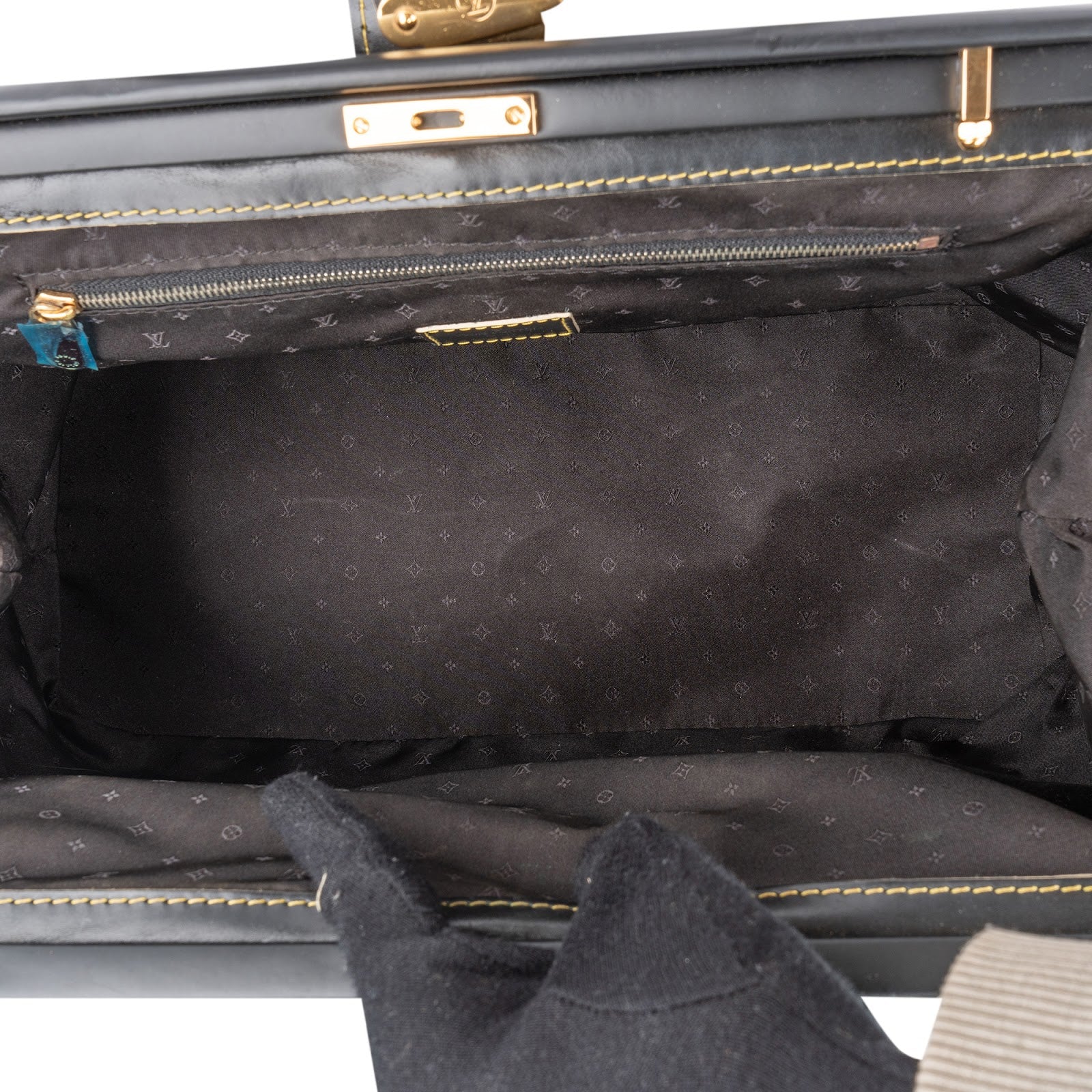 Louis Vuitton Black Leather Suhali L'ingenieux Handbag