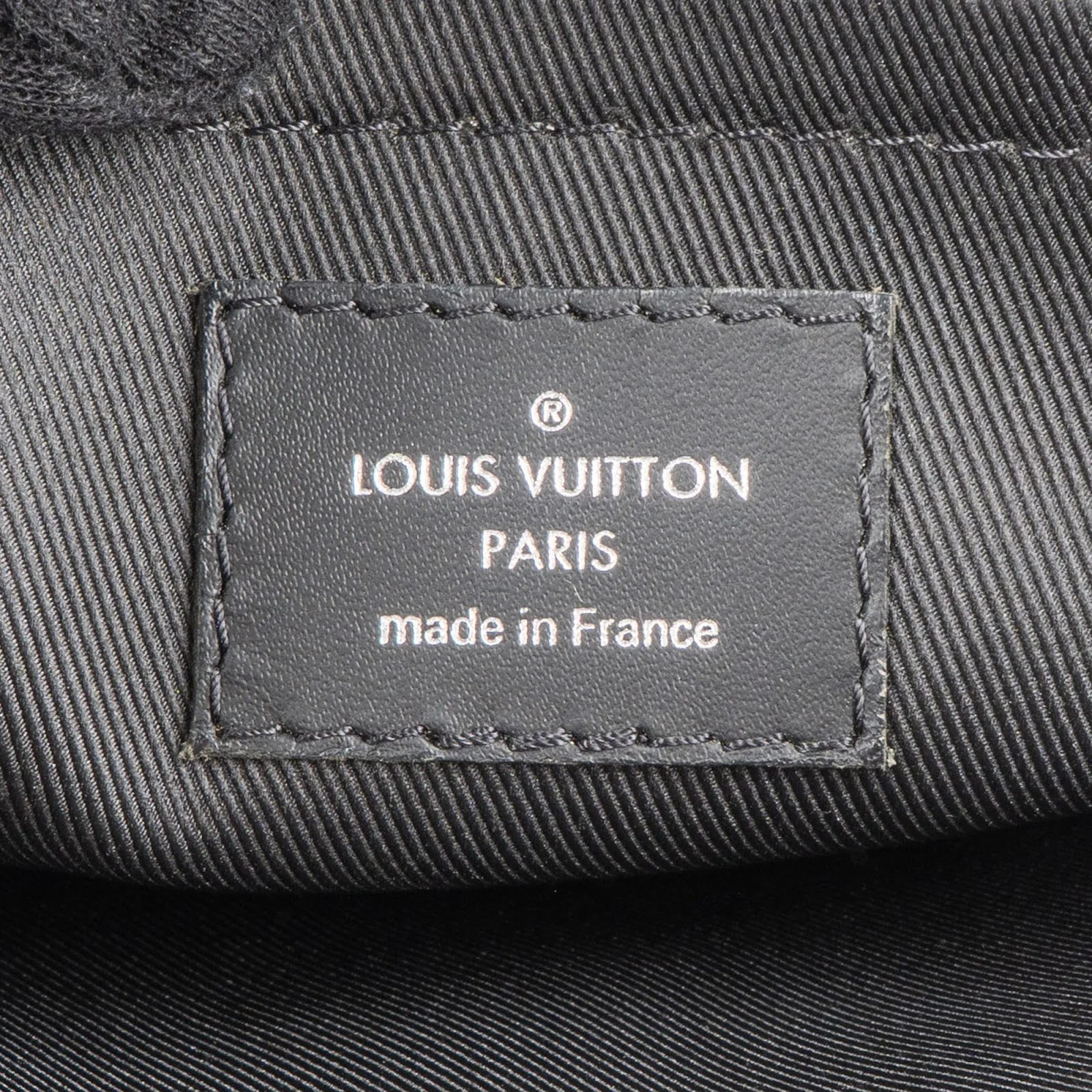 Louis Vuitto Monogram Macassar Pochette Voyage Laptophülle