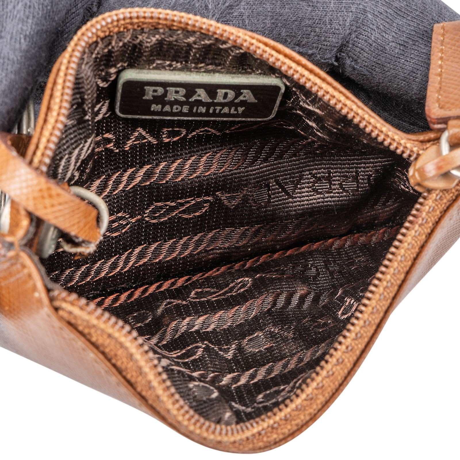 Prada – Triangle Key Case