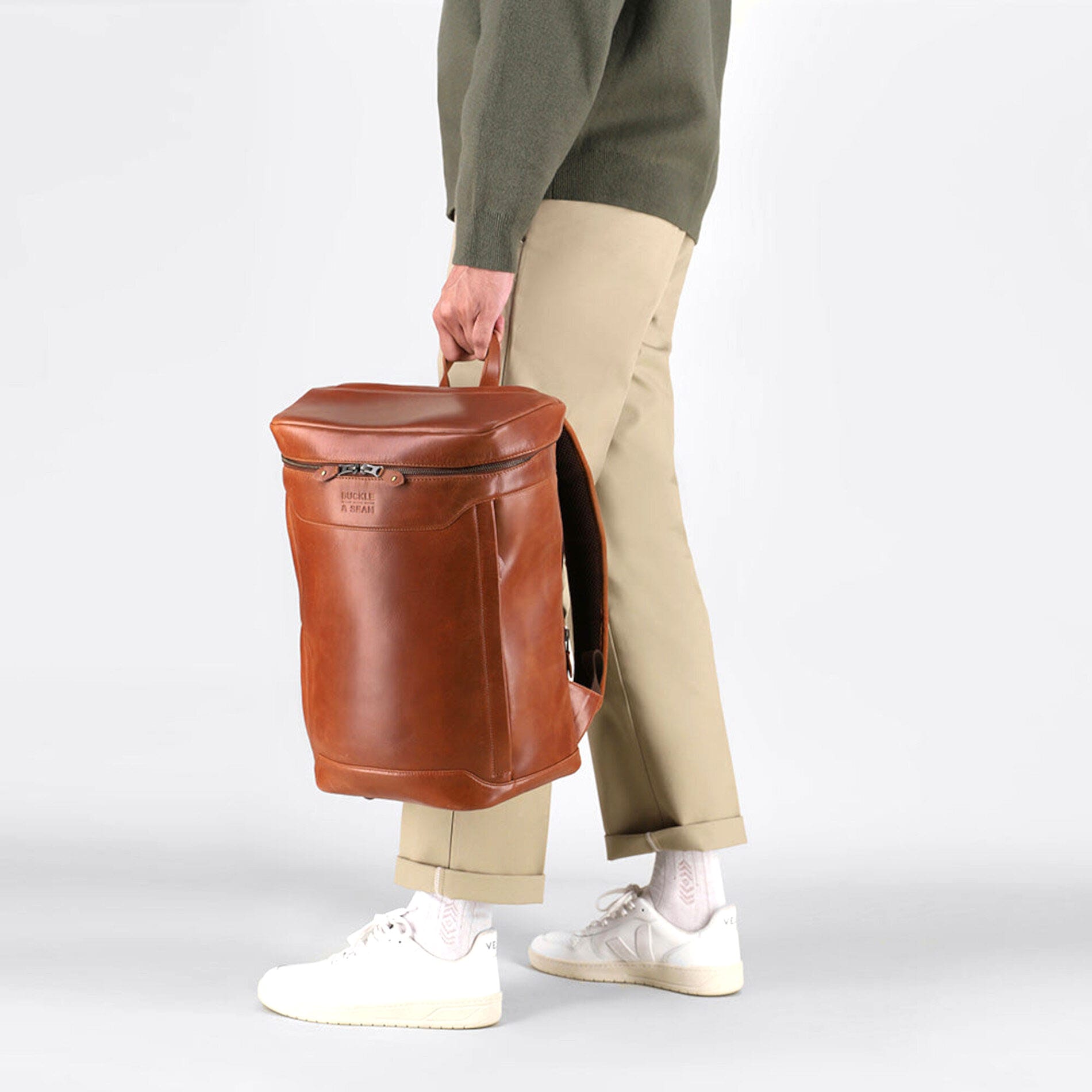 Siwa leather backpack - Cognac / Dots