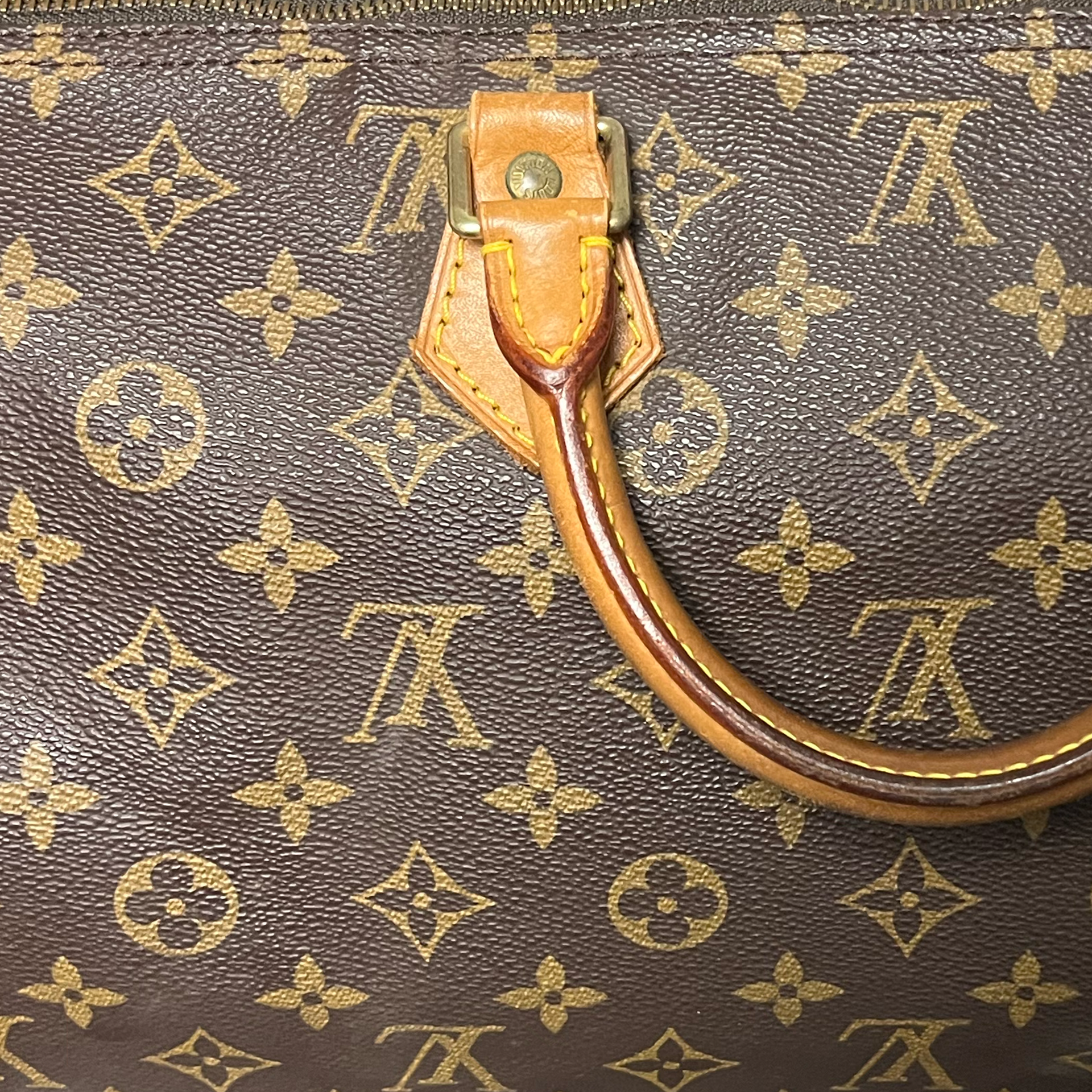 Louis Vuitton Speedy 40 Monogram Boston Bag