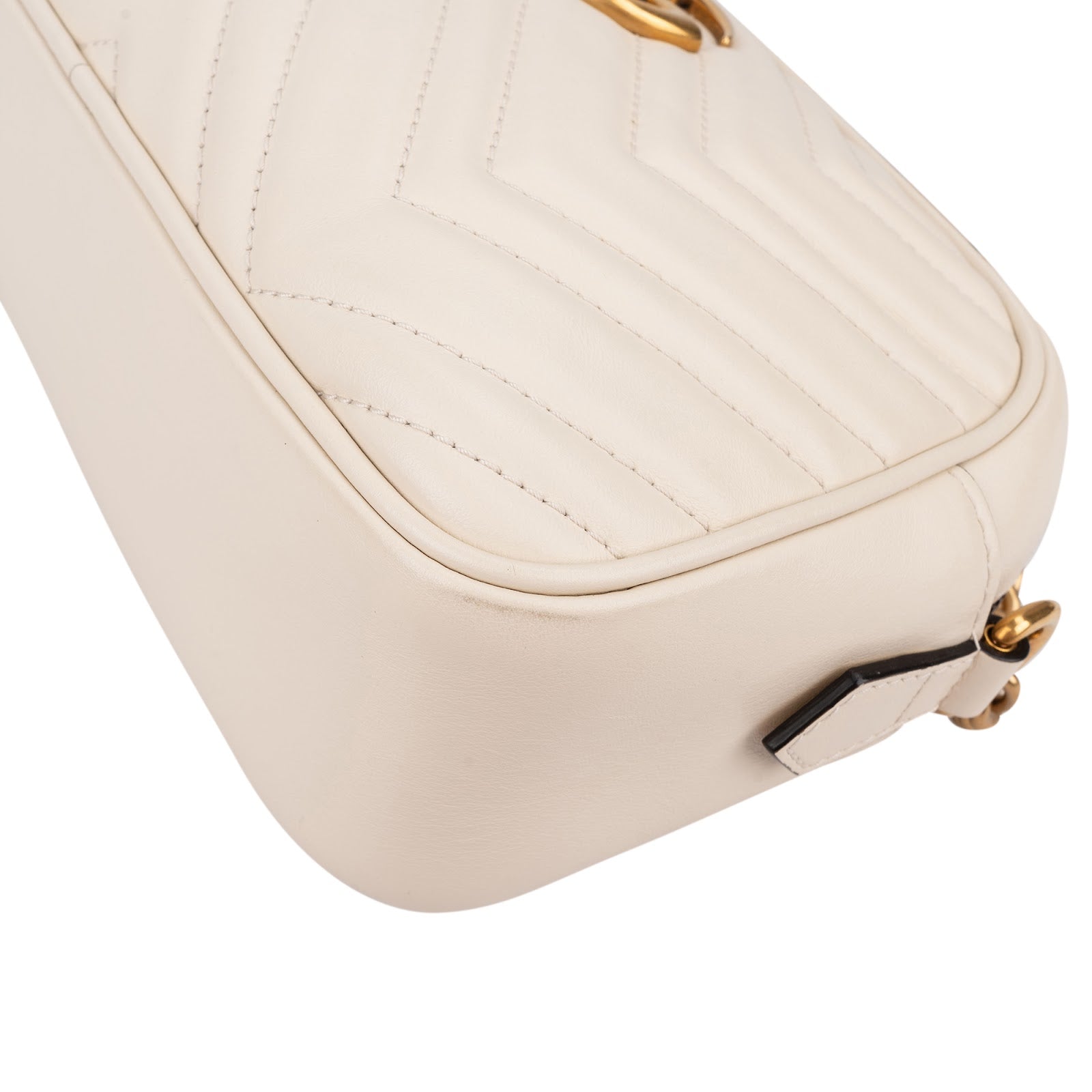 Gucci Chevron Matelassé Leather GG Marmont Medium Camera Crossbody Bag