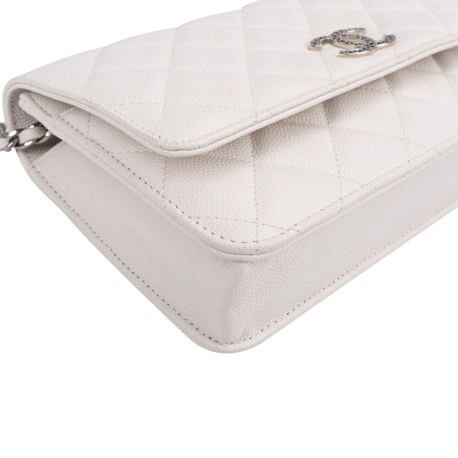 Chanel – Sac à bandoulière « Filigree Coco Wallet » avec chaîne