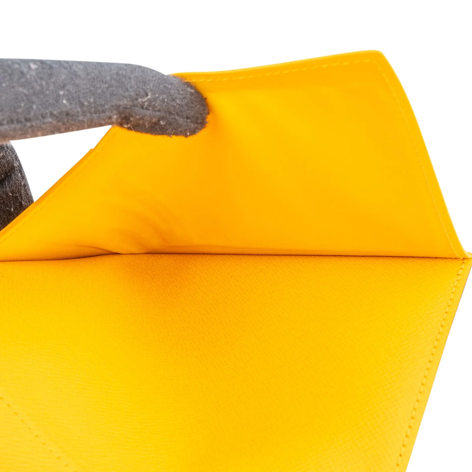 Louis Vuitton Limited Monogram Canvas Vivienne Holiday NYC Passport Cover Wallet