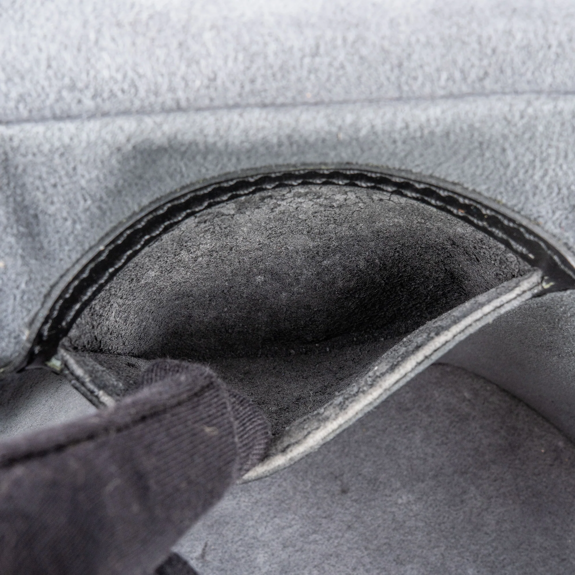 Louis Vuitton Noir Epi Leather Cannes Vanity Handbag