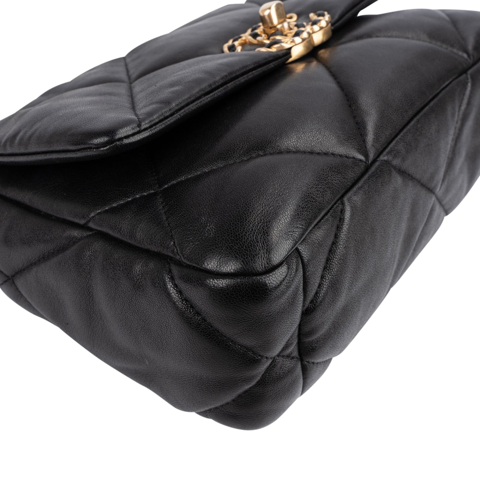Chanel – 19 Flap Bag Schultertasche