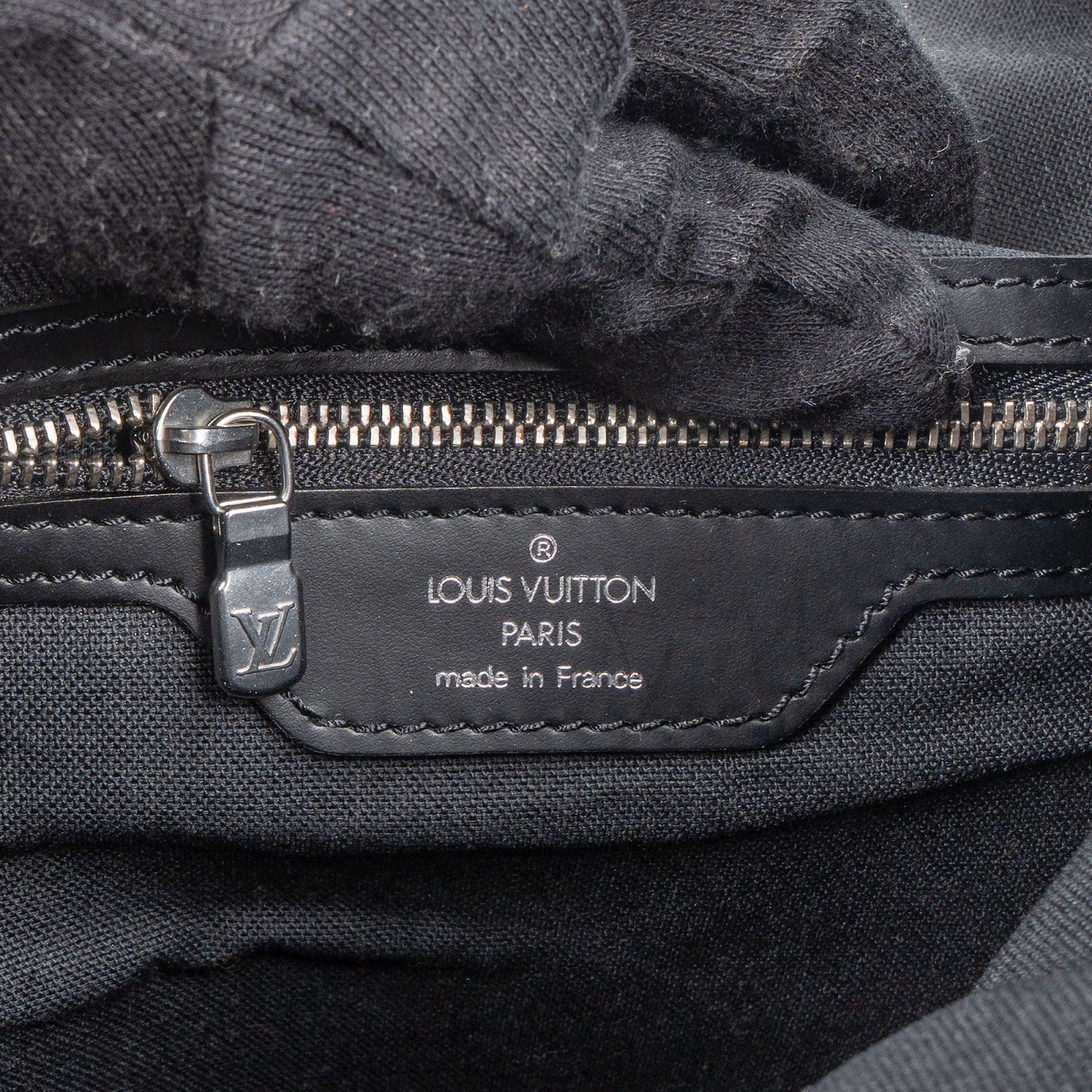 Louis Vuitton Taiga Leather and Nylon Victor Messenger Crossbody Bag