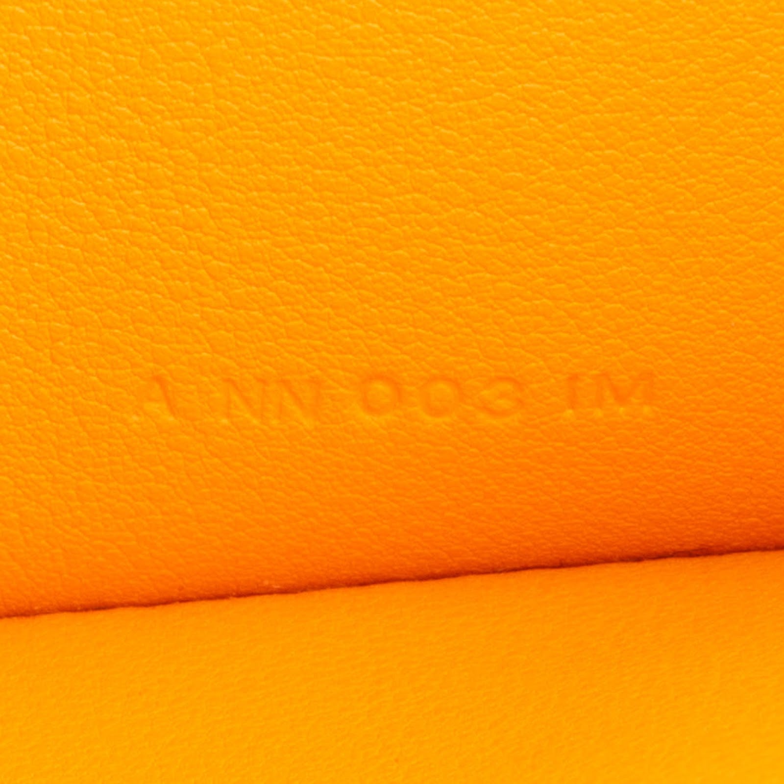 Hermès Swift Leather Convoyeur Crossbody Bag