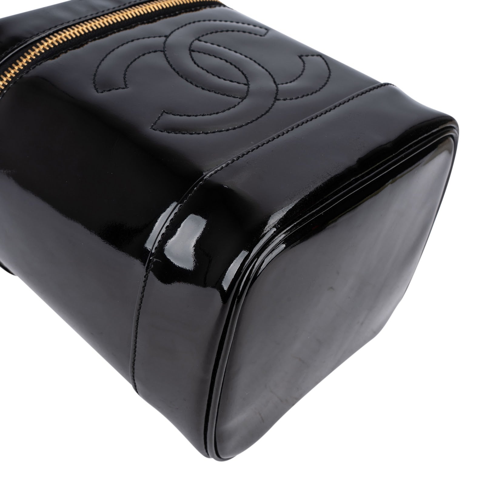 Chanel Patent Leather CC Vanity Case Handbag