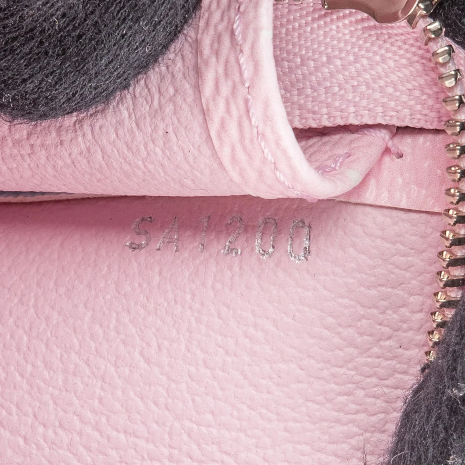 Louis Vuitton Monogram Giant Escale Toiletry Bag 26