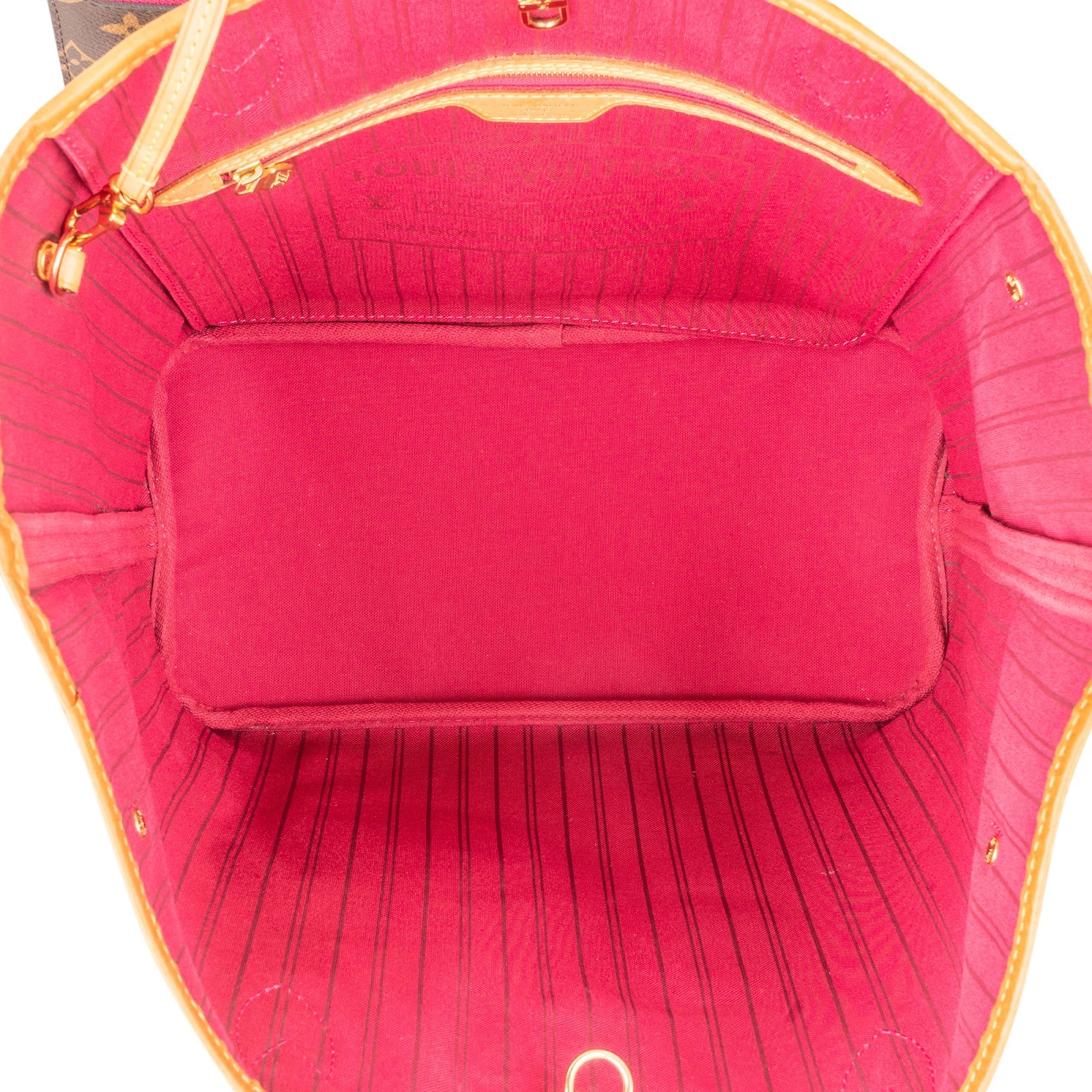 Louis Vuitton – My LV World Tour Patches Neverfull MM Shoulder Bag