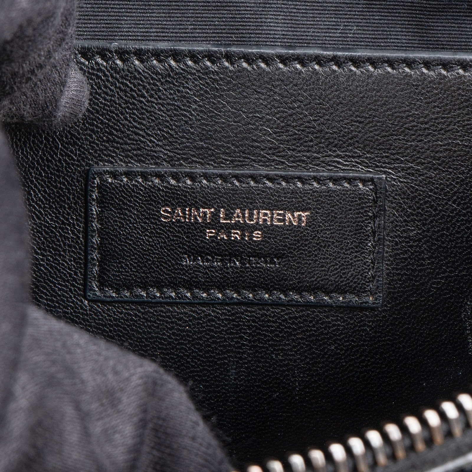 Saint Laurent Niki-schoudertas van leer met krokodillenreliëf en ketting