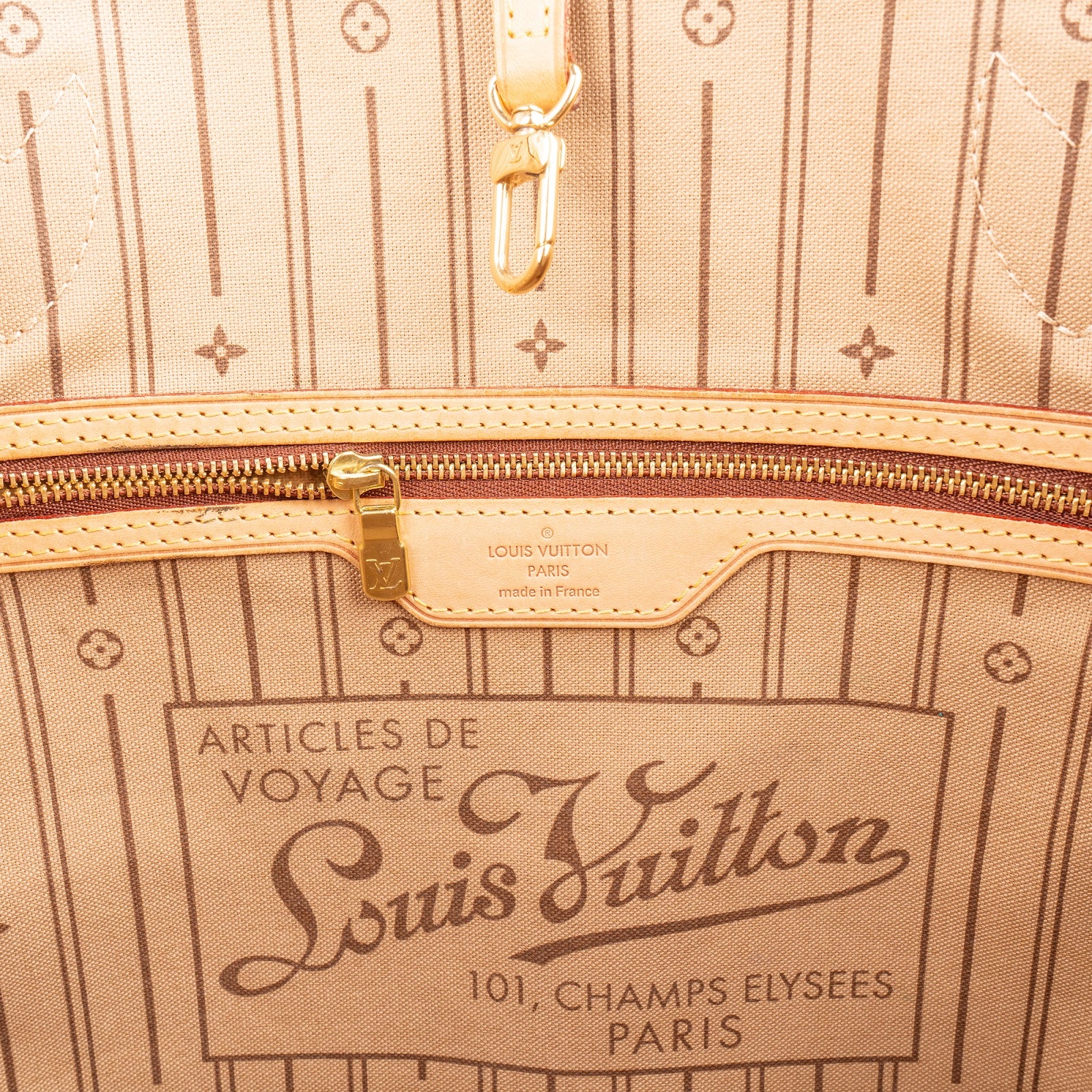Louis Vuitton - Neverfull MM Shoulder Bag