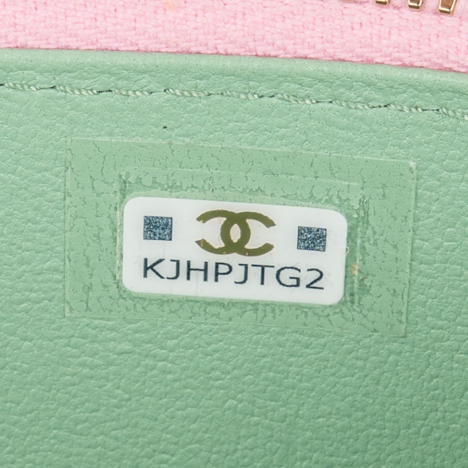 Chanel – Vanity Case Bicolor Quilted Lambskin