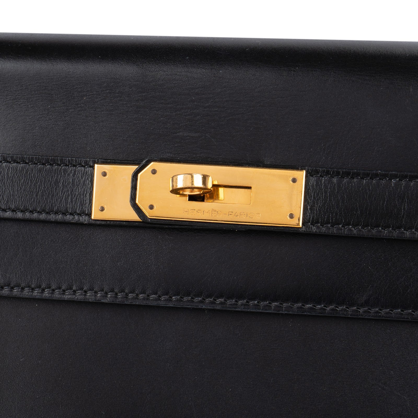 Hermès Noir Boxcalf Leather Kelly 32 Handbag