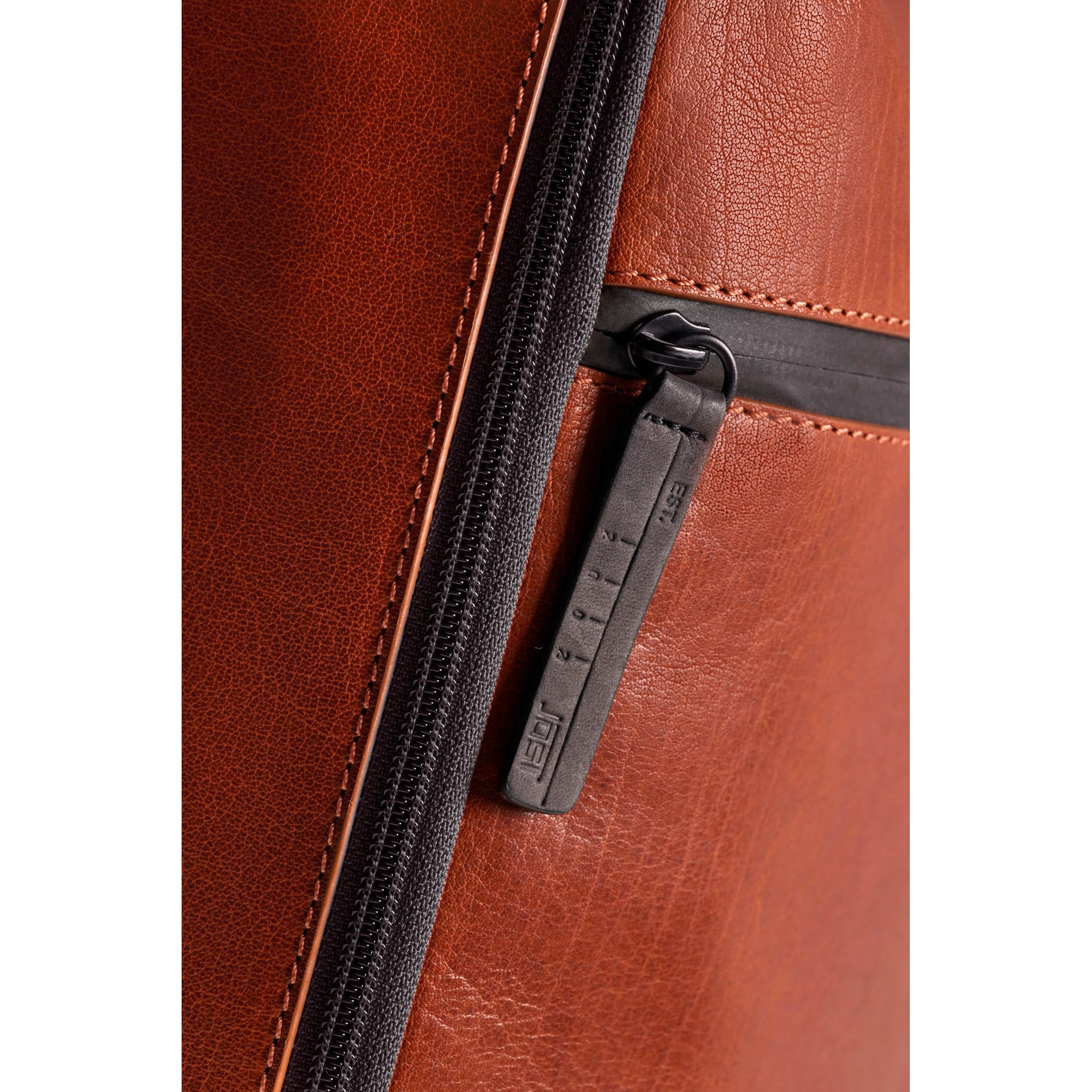 MALMÖ Pouch - cognac