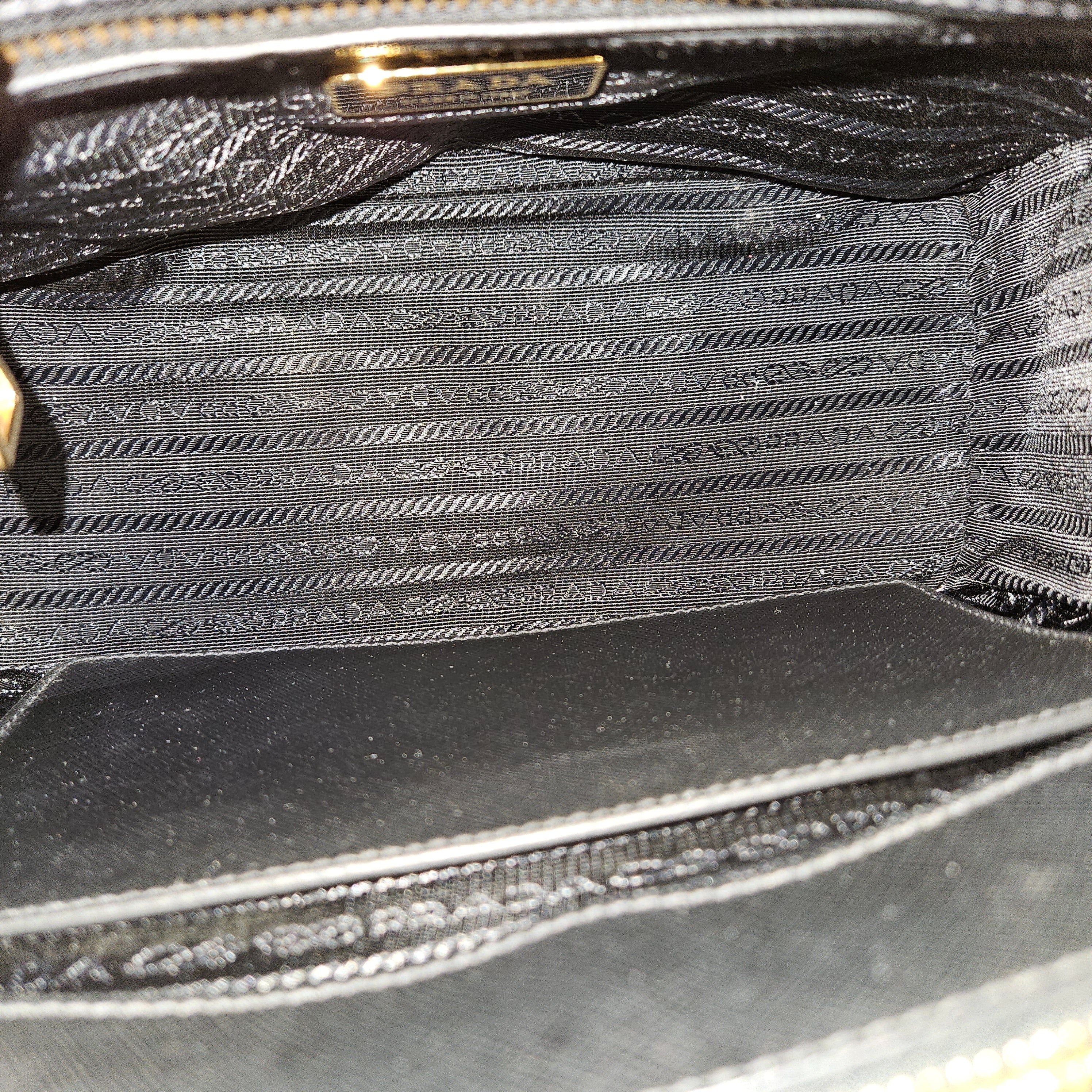 Prada - Small Galleria Handbag