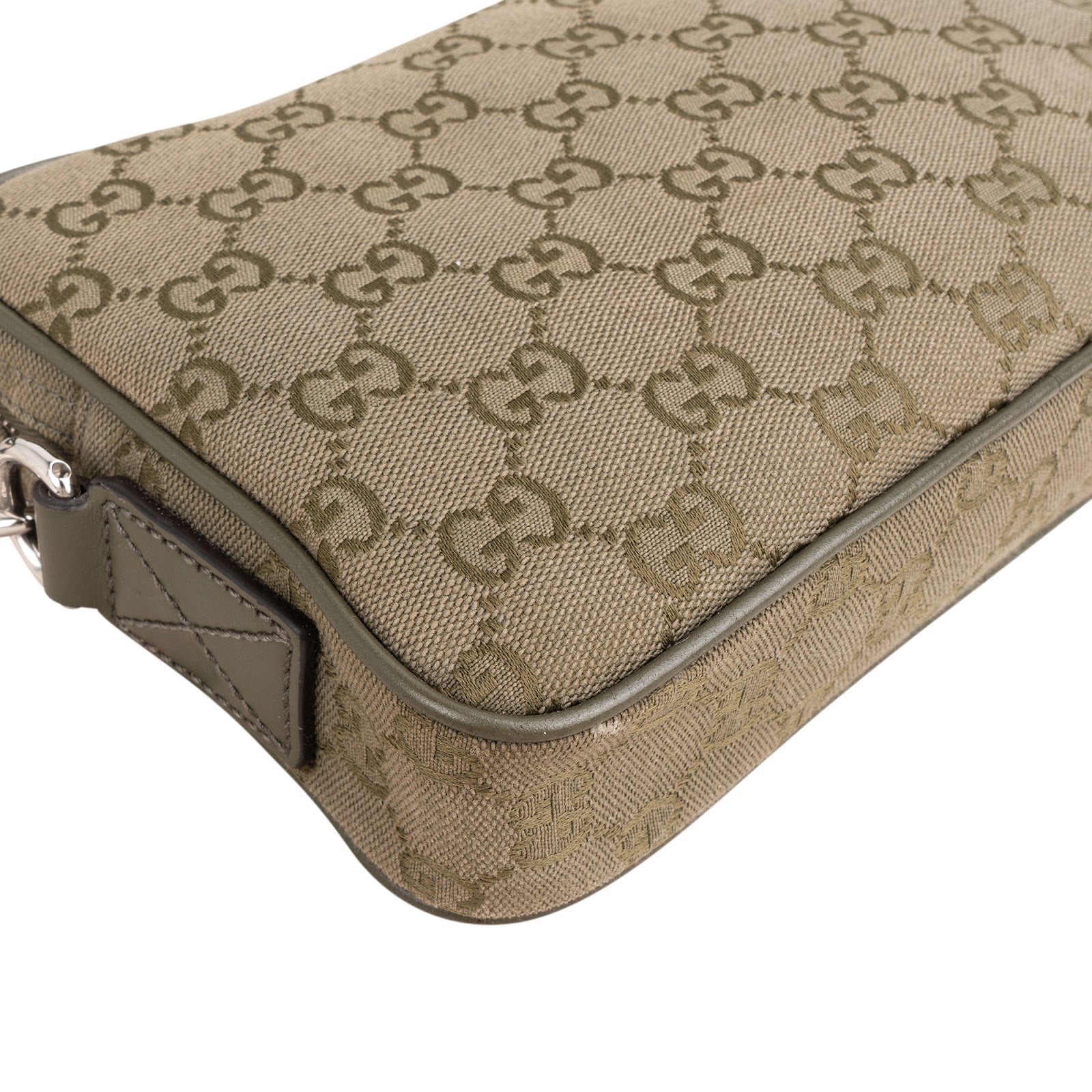 Gucci - GG Canvas Messenger Crossbody Bag