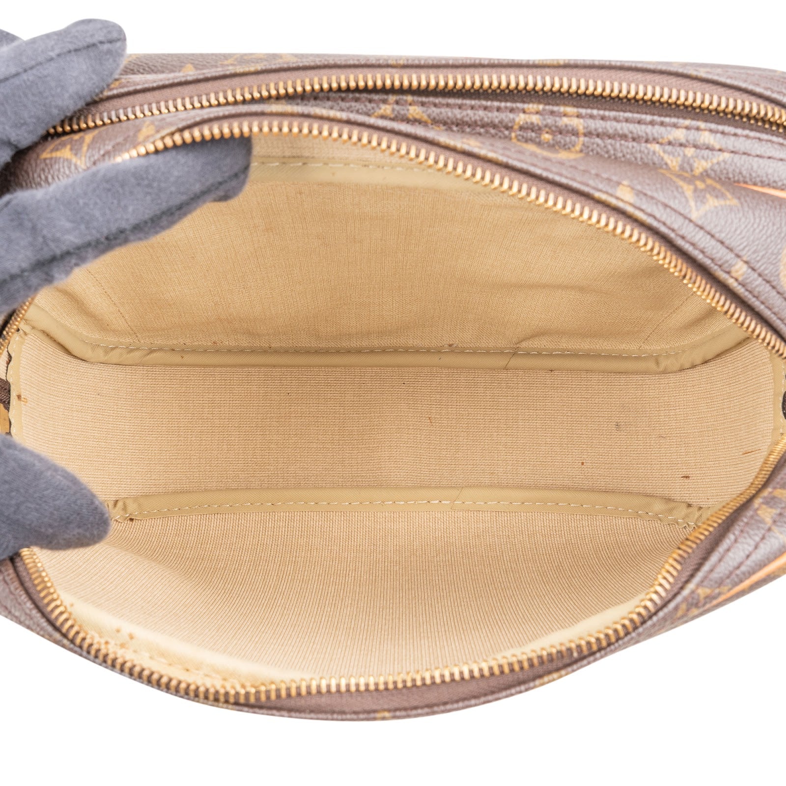 Louis Vuitton - Reporter PM Crossbody Bag