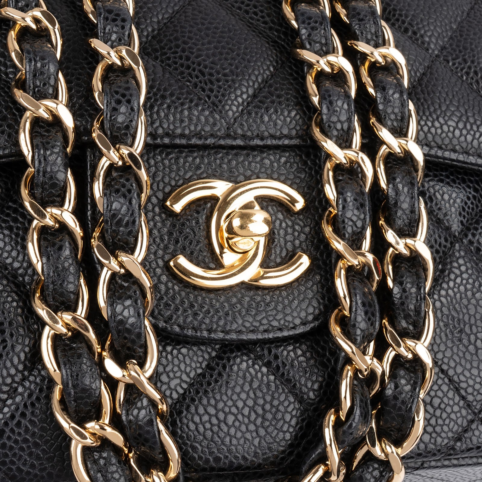 Chanel - Jumbo Double Flap Crossbody Bag