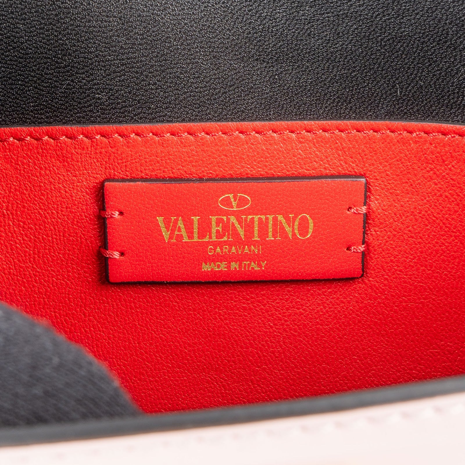 Valentino Garavani - Vlogo Crossbody Bag