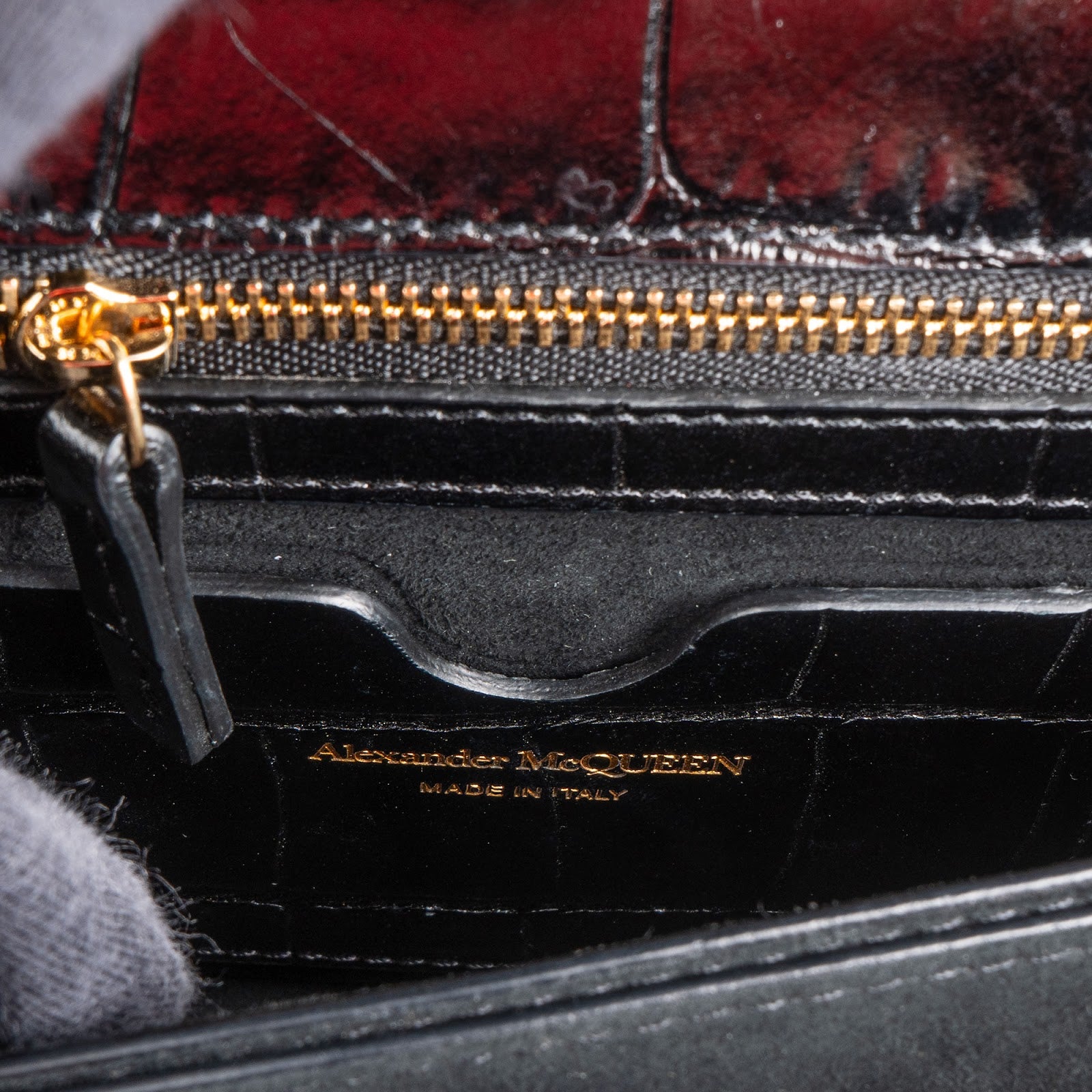 Alexander McQueen – Croc Jewelled Knuckle Crossbody Bag